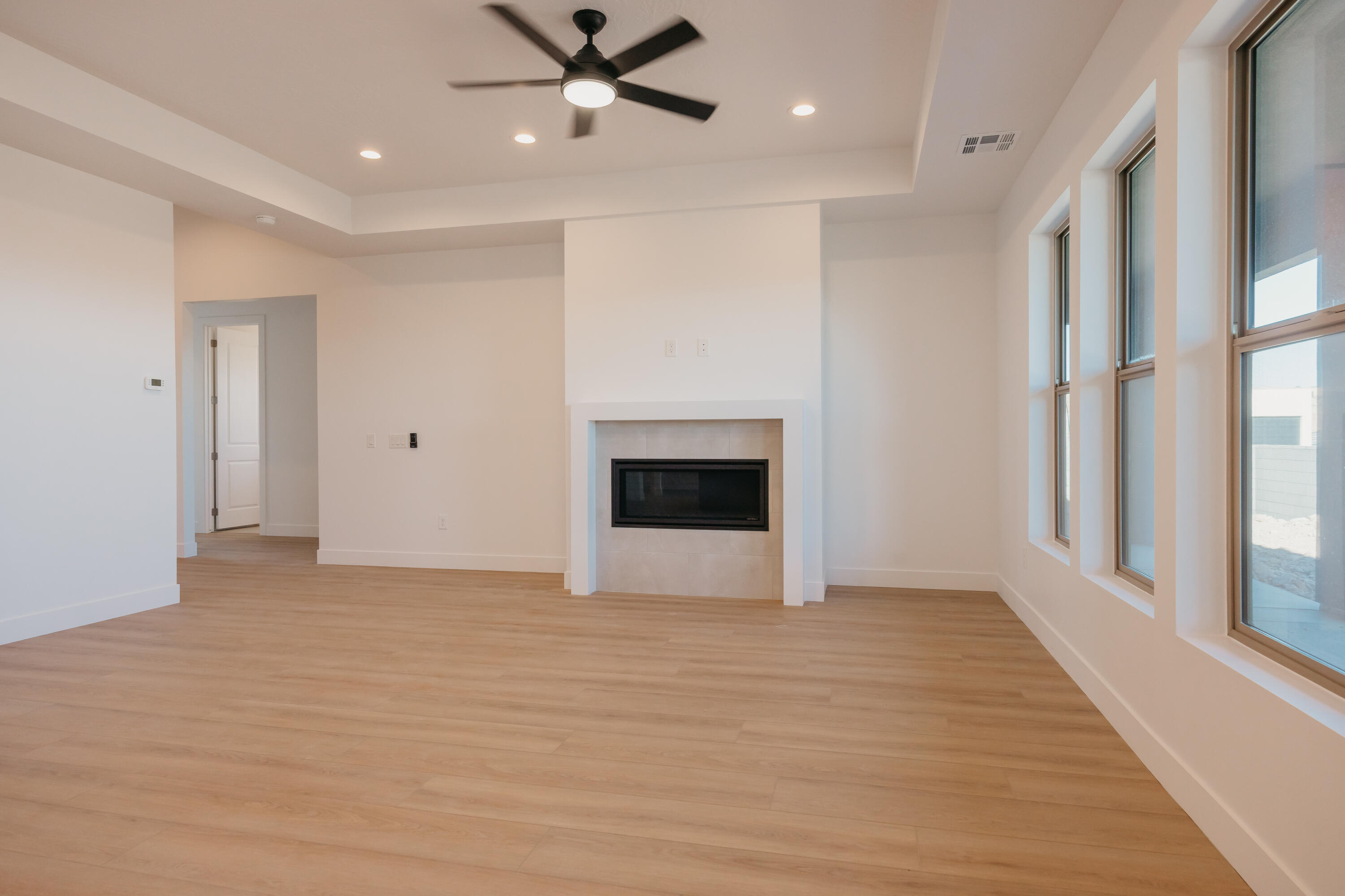 ROSALIA RIDGE AT DIVARIO - Residential