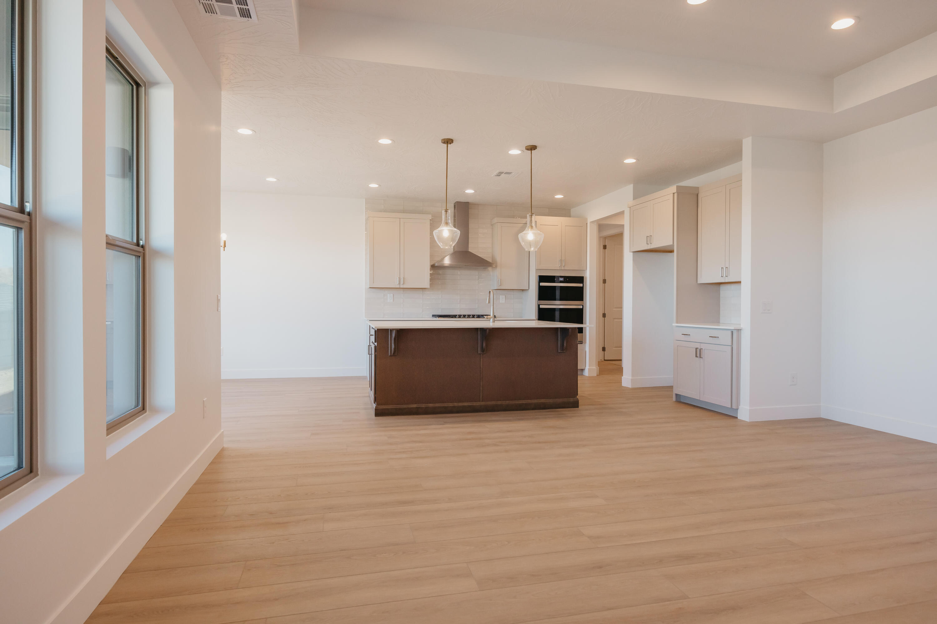 ROSALIA RIDGE AT DIVARIO - Residential