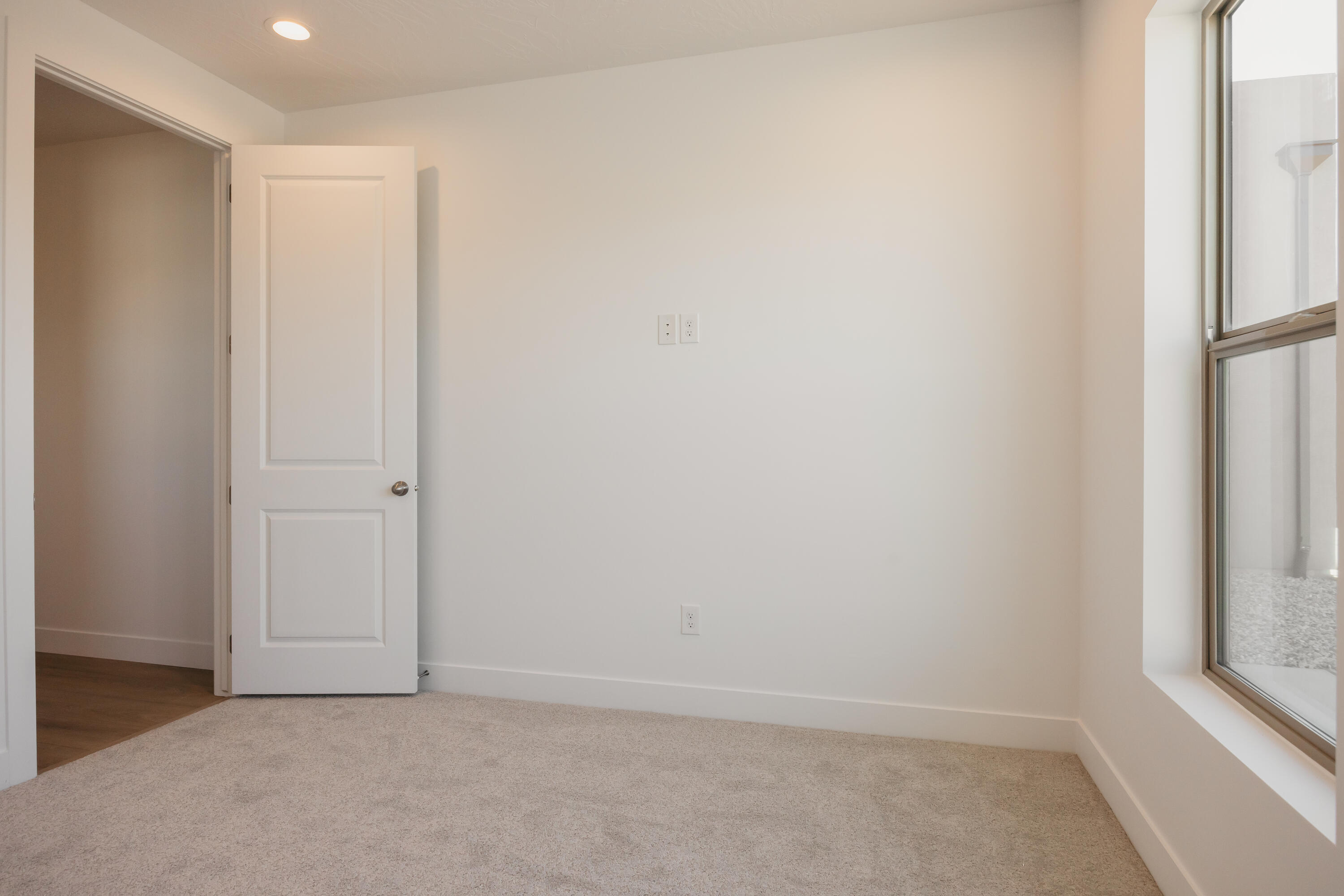 ROSALIA RIDGE AT DIVARIO - Residential