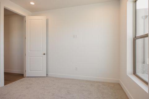 Tiny photo for 678 Molveno Trail lot 3 #lot 3, Saint George, UT 84770 (MLS # 26-271866)