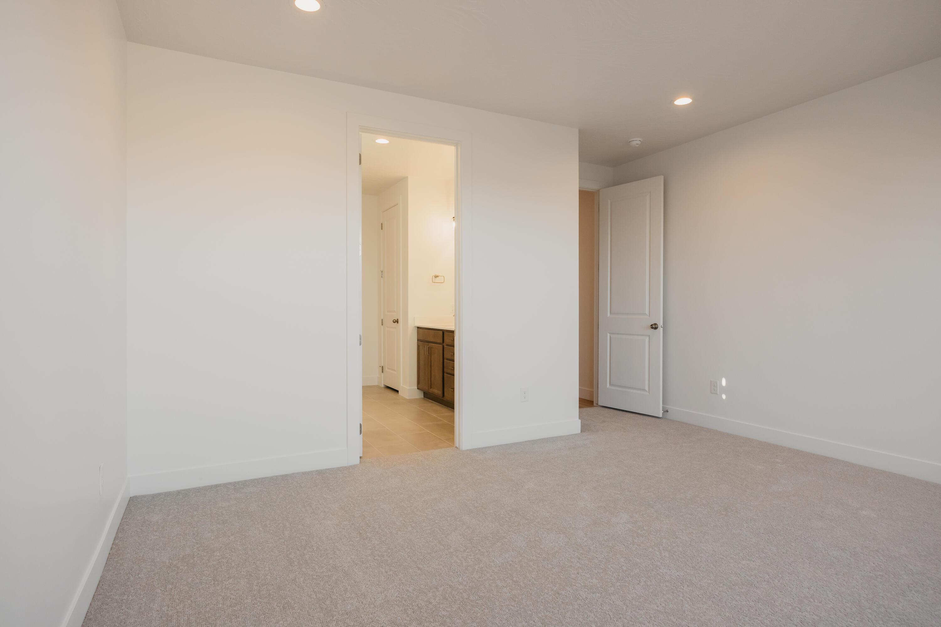 ROSALIA RIDGE AT DIVARIO - Residential