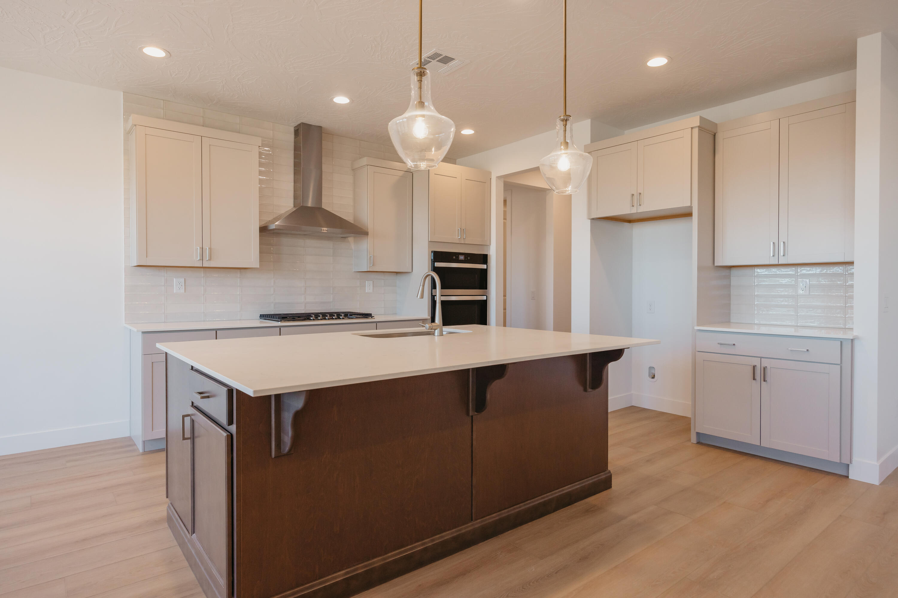 ROSALIA RIDGE AT DIVARIO - Residential