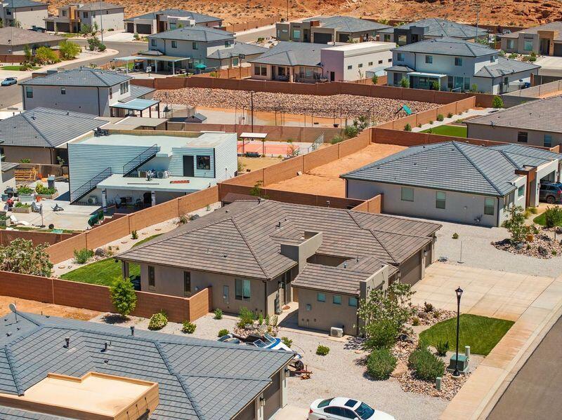 ROSEWOOD ESTATES - Residential