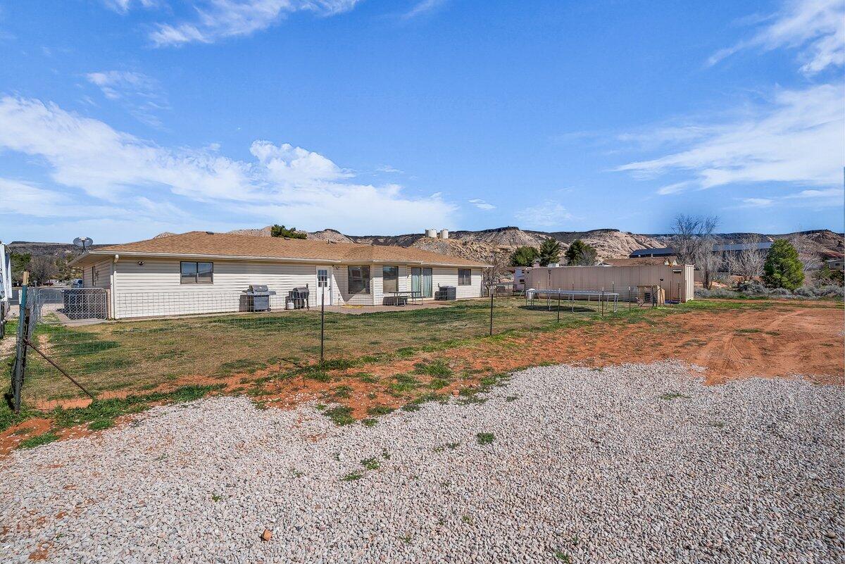 WINCHESTER HILLS - Residential