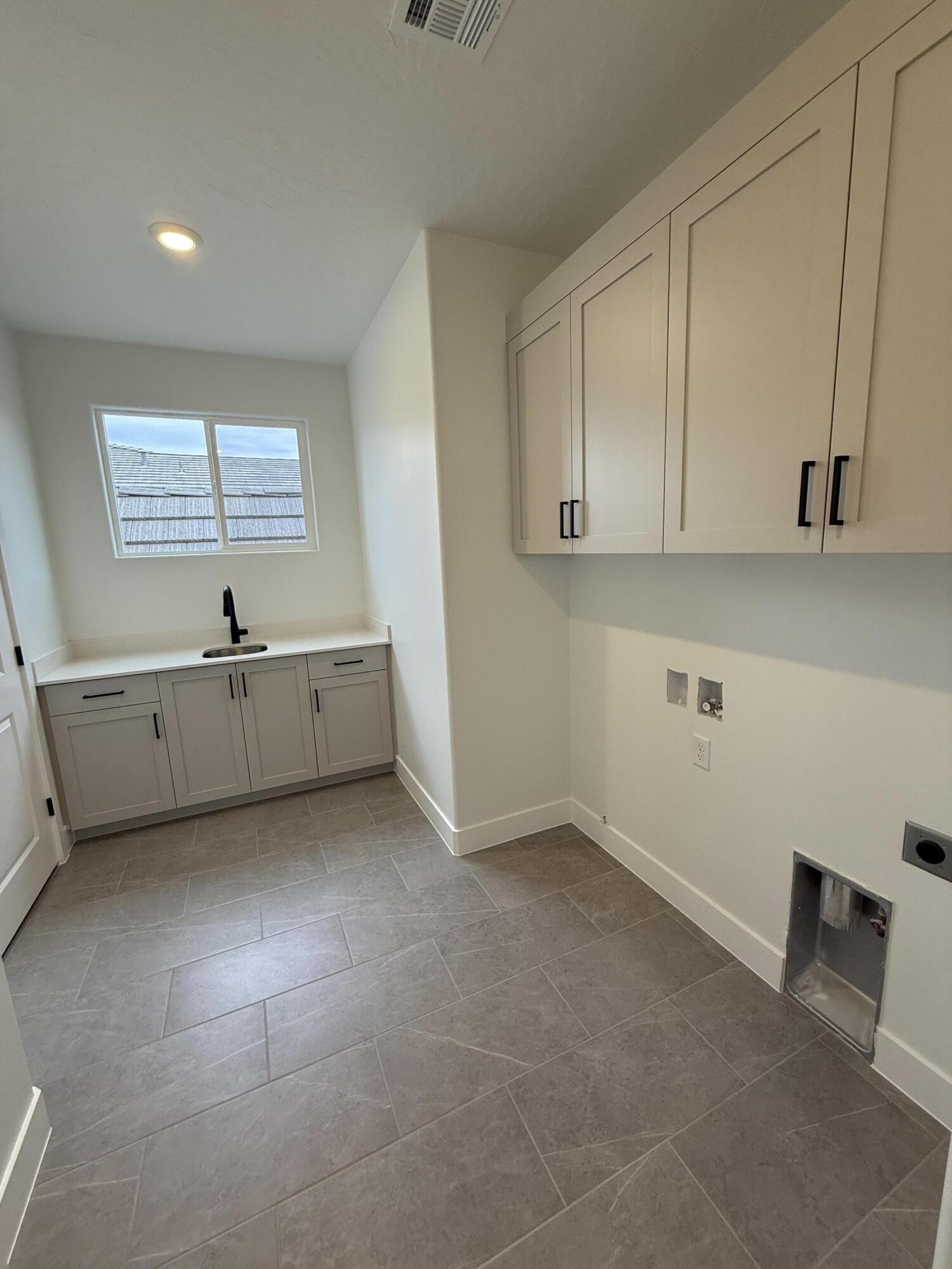 DESERT RESERVE - Residential