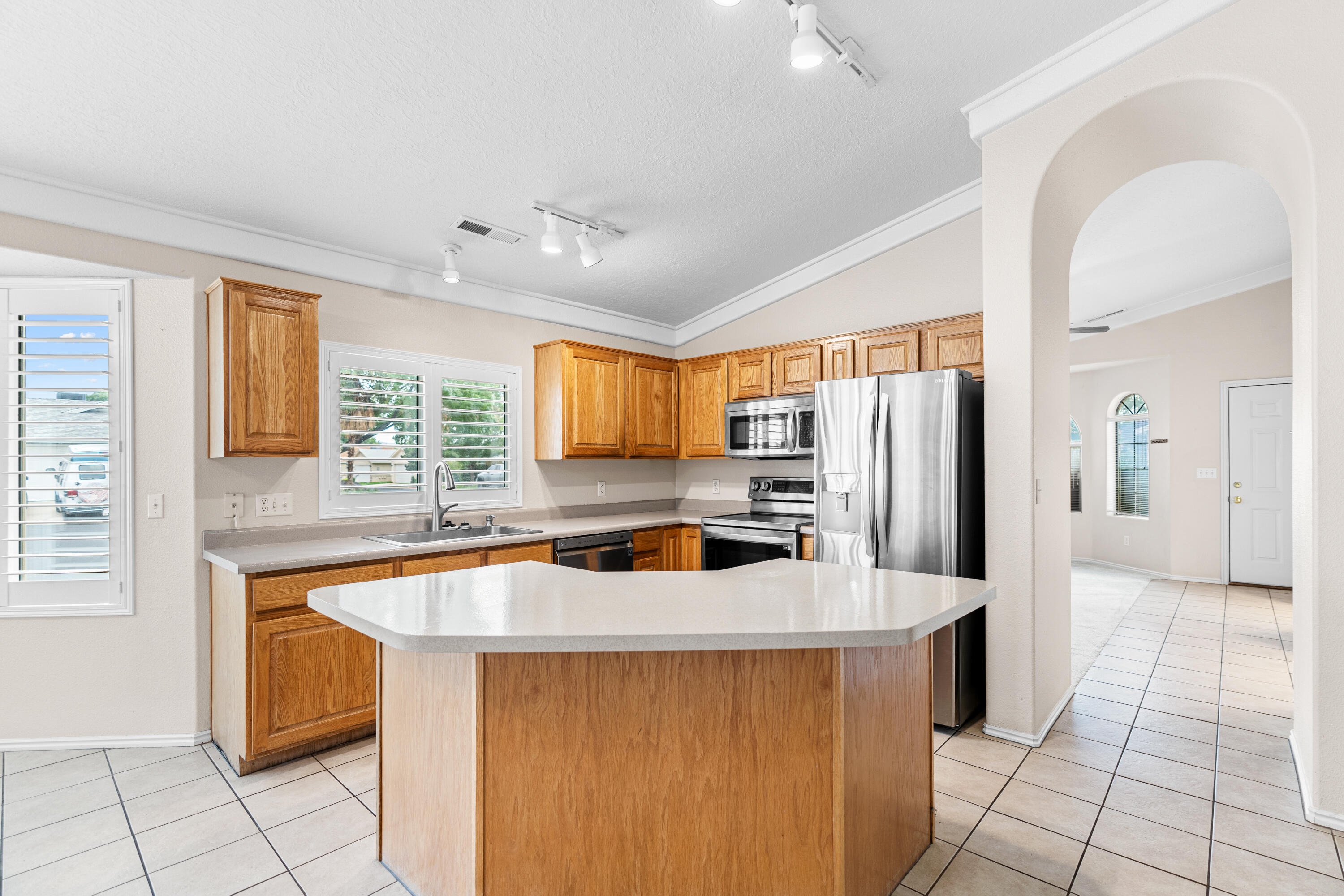 SHADOW CREEK - Residential