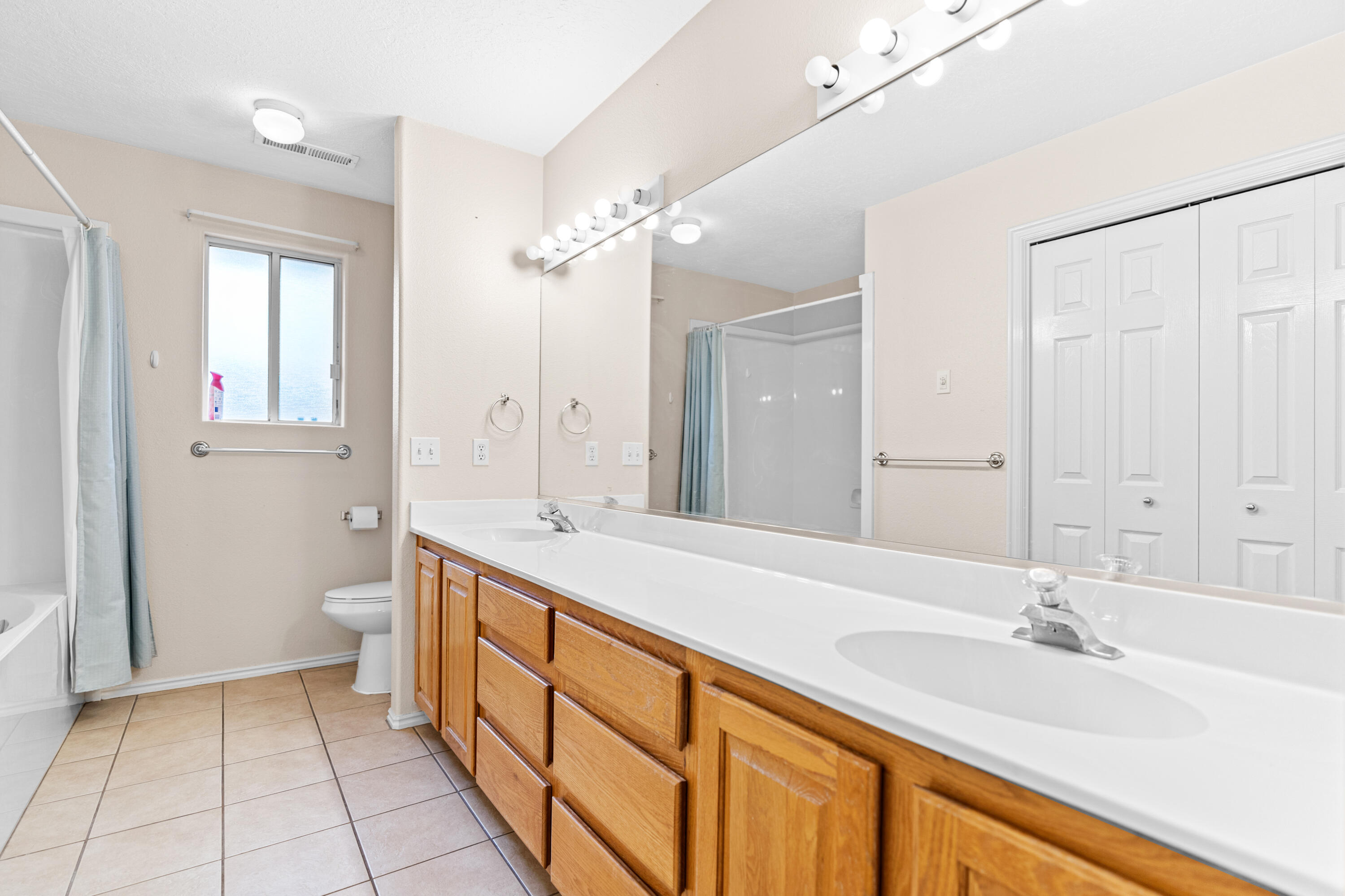 SHADOW CREEK - Residential