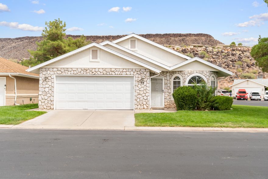 Welcome to the charming Corner Creek neighborhood. This home sits on a corner lot with ample side yard. The home is a beautiful 3 bed, 2 bath home with plenty to offer its new owners. Enjoy vaulted ceilings, ample windows, a large primary suite, and a private patio to enjoy time outside. You don't want to miss this home. Buyer/Agent to verify all.