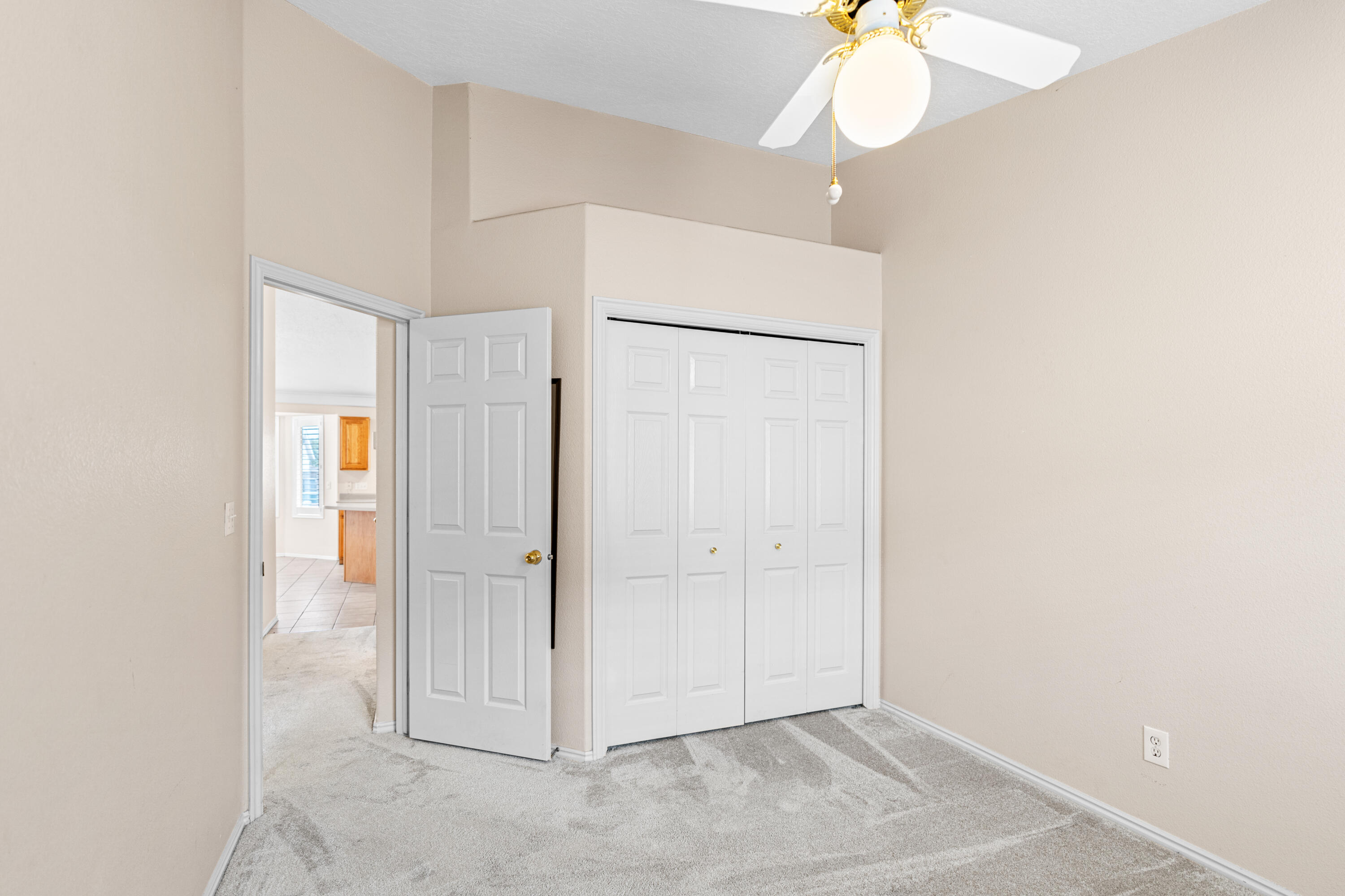 SHADOW CREEK - Residential