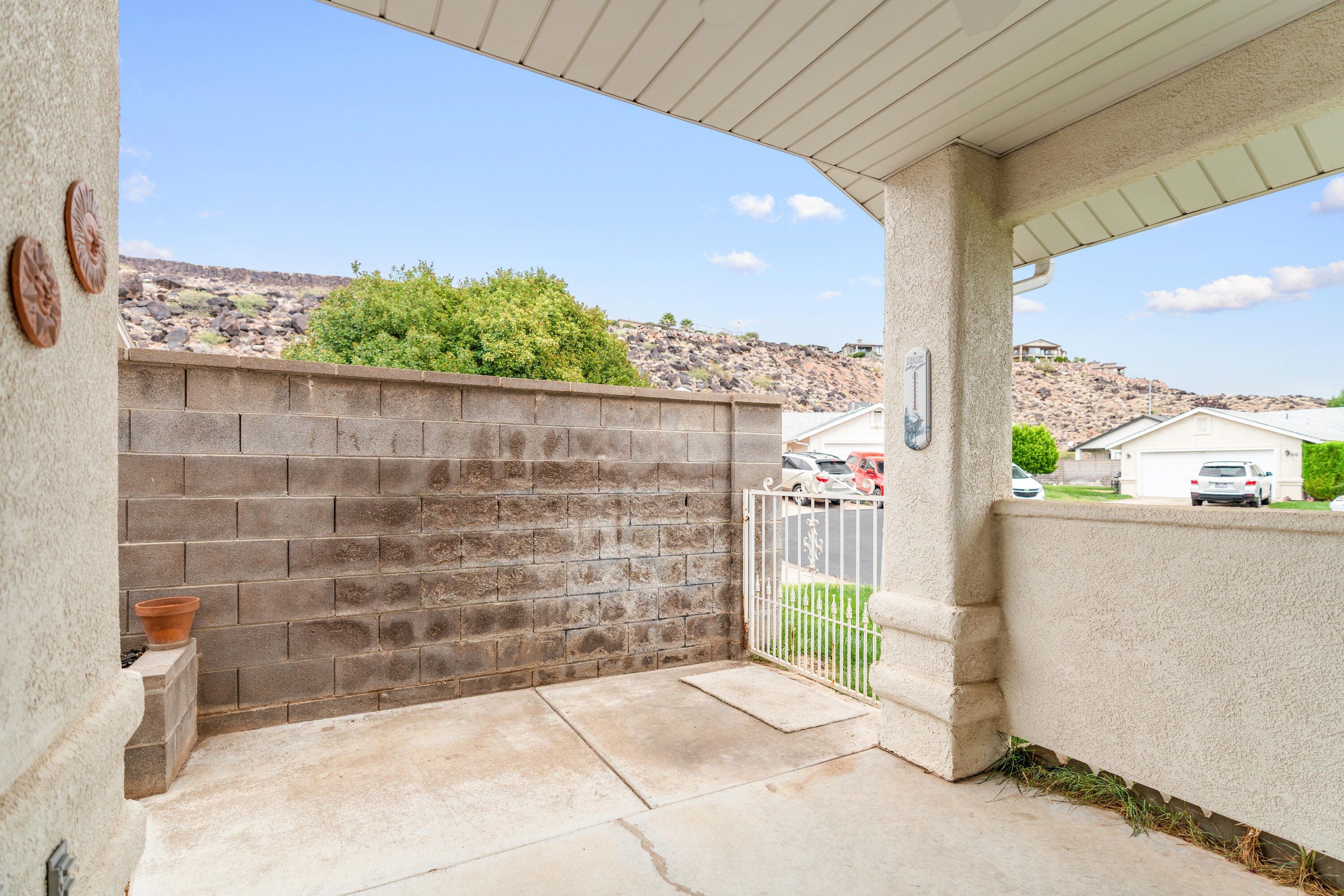 SHADOW CREEK - Residential