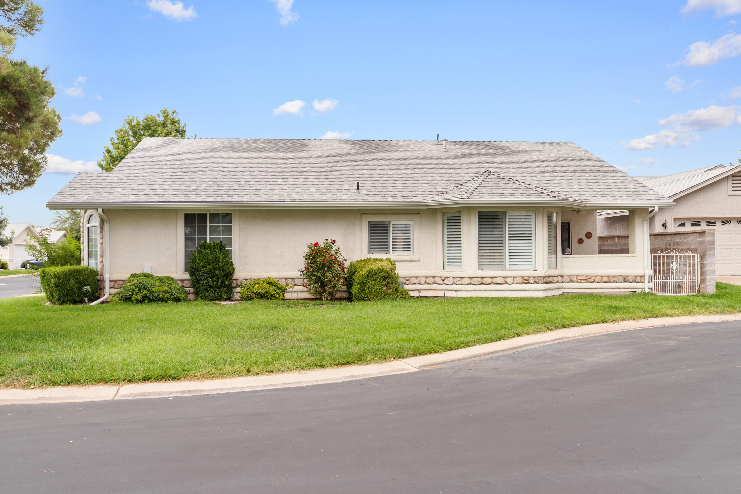 SHADOW CREEK - Residential