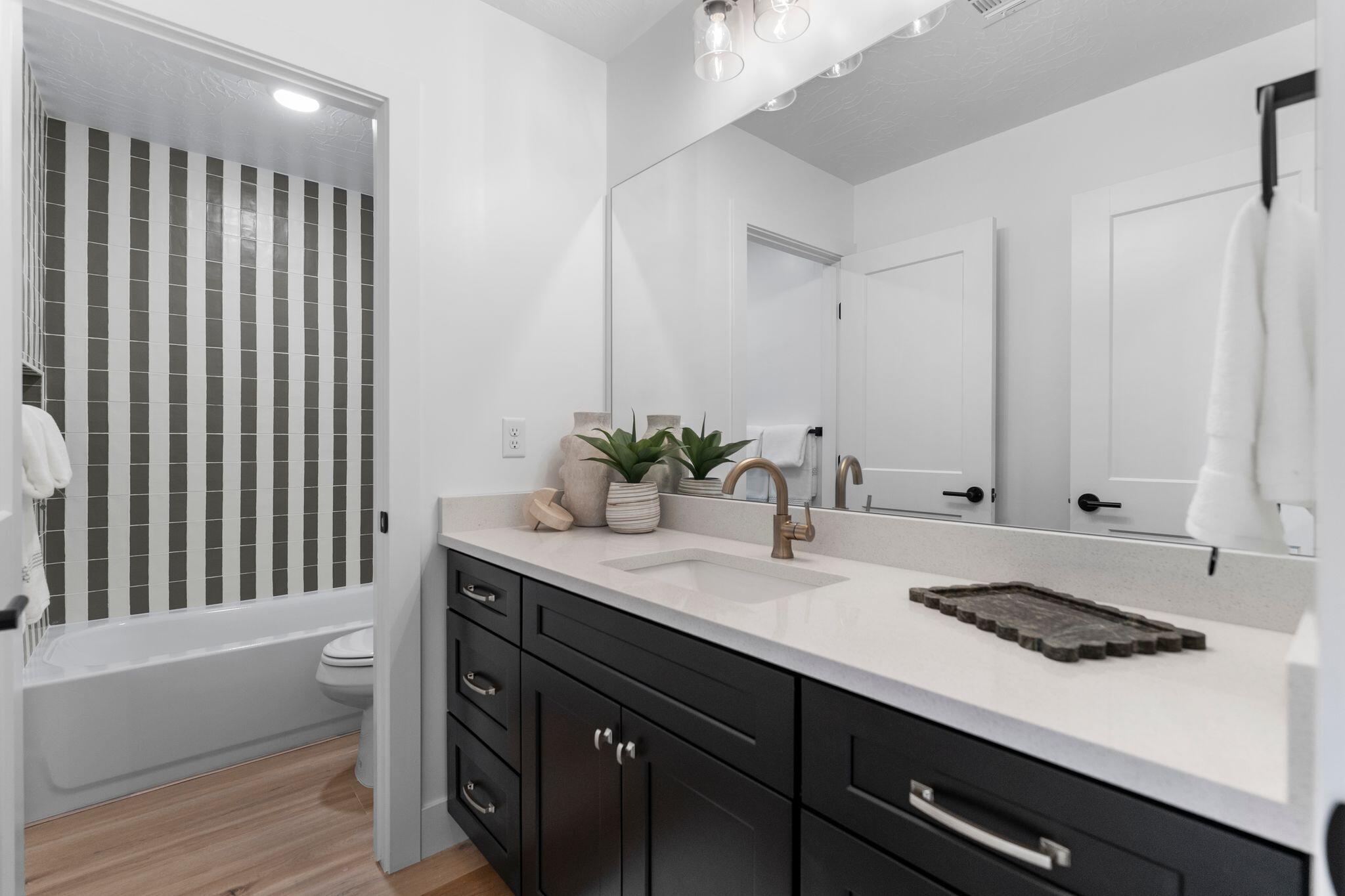 DESERT RIDGE ESTATES - Residential