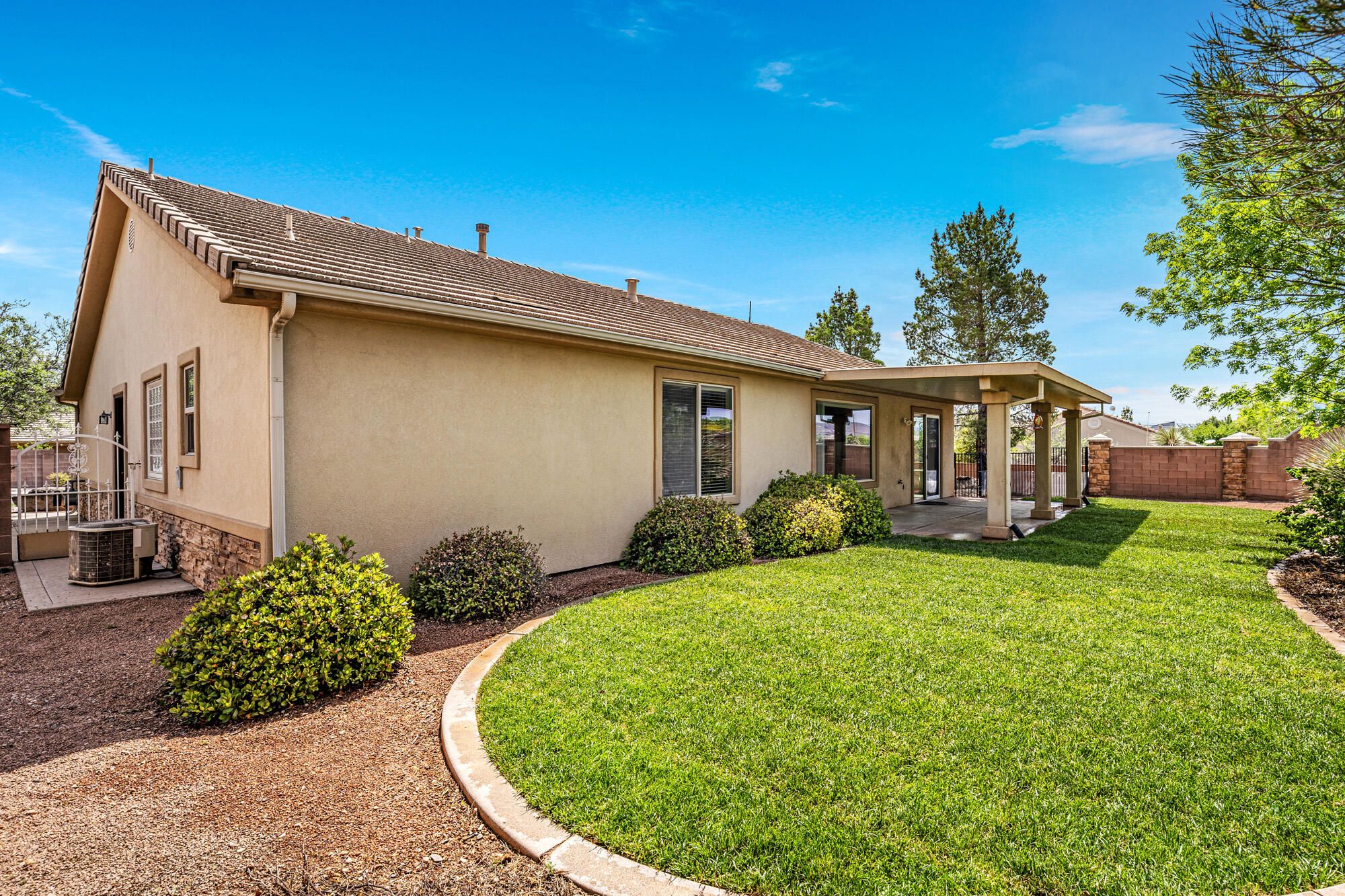 STONE GATE AT SEVEN HILLS - Residential