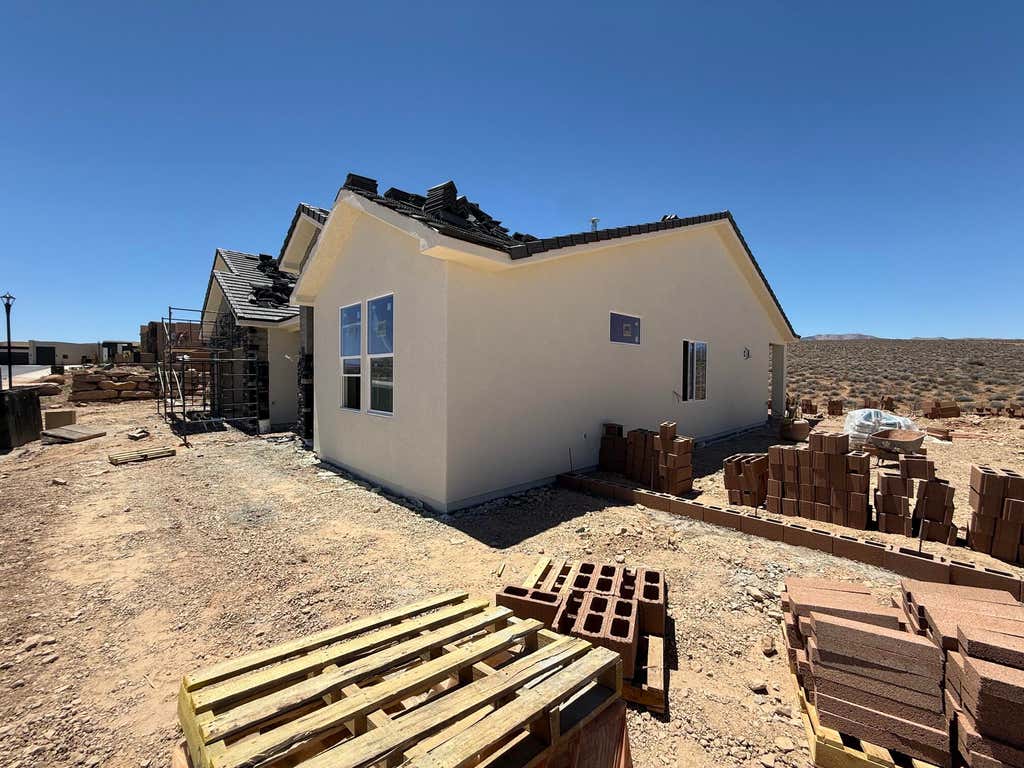 Photo of 470 S Liri Trail, Saint George, UT 84770 (MLS # 26-273340)