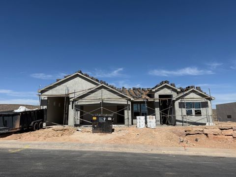 Photo of 470 S Liri Trail, Saint George, UT 84770 (MLS # 26-273340)