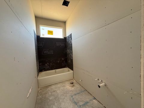Tiny photo for 470 S Liri Trail, Saint George, UT 84770 (MLS # 26-273340)
