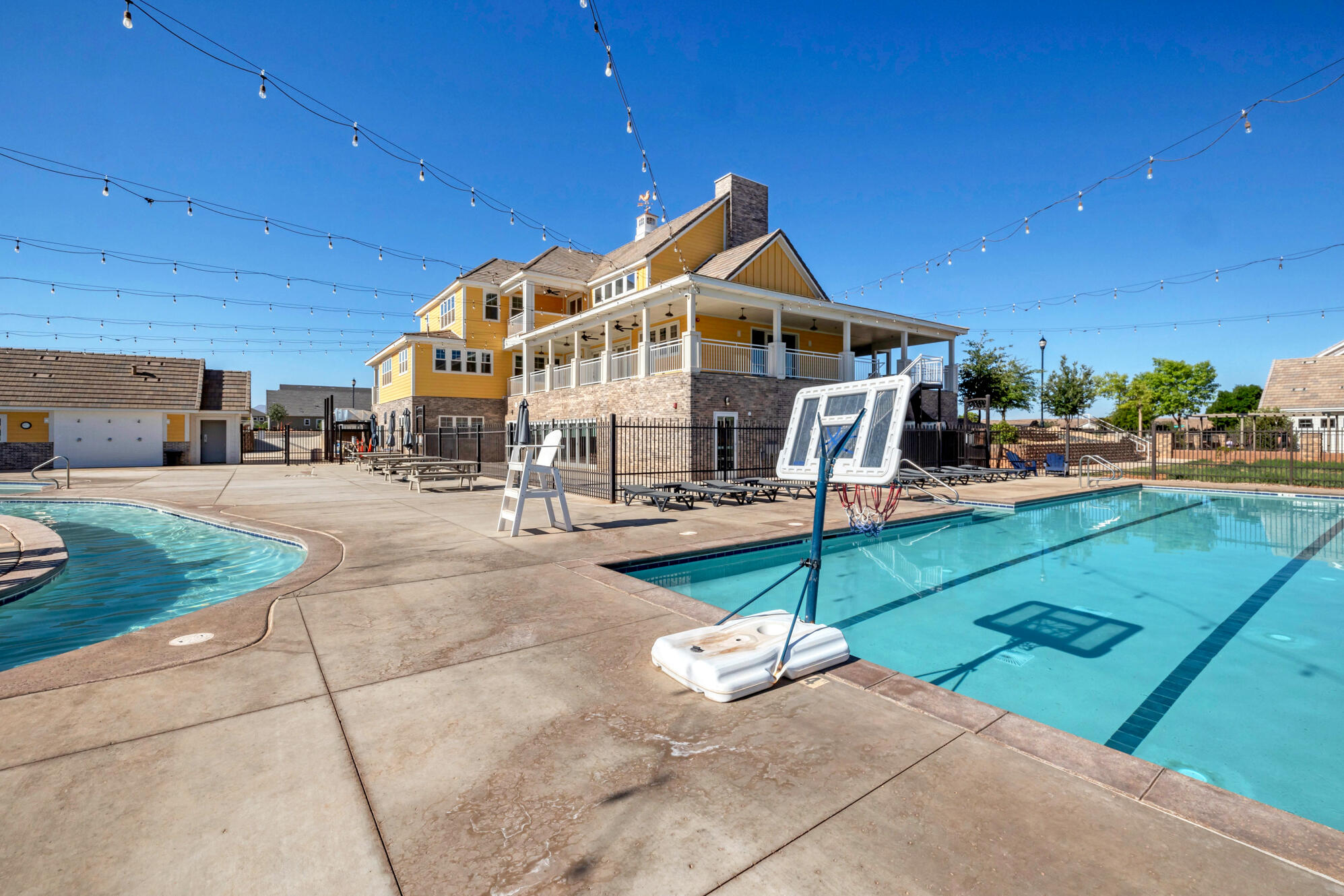 HOMESTEADS AT STUCKI FARMS - Residential