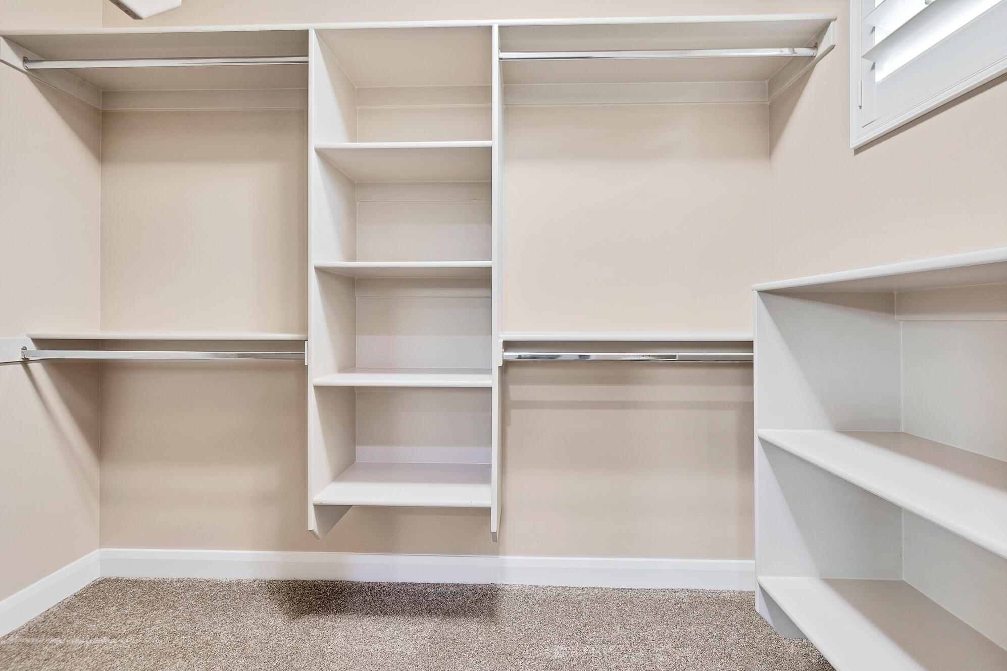 HOMESTEADS AT STUCKI FARMS - Residential