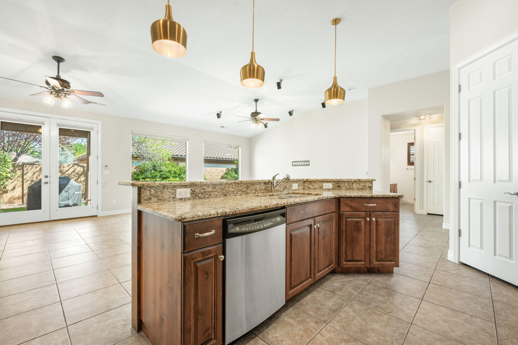 OLIVE GROVE - Residential