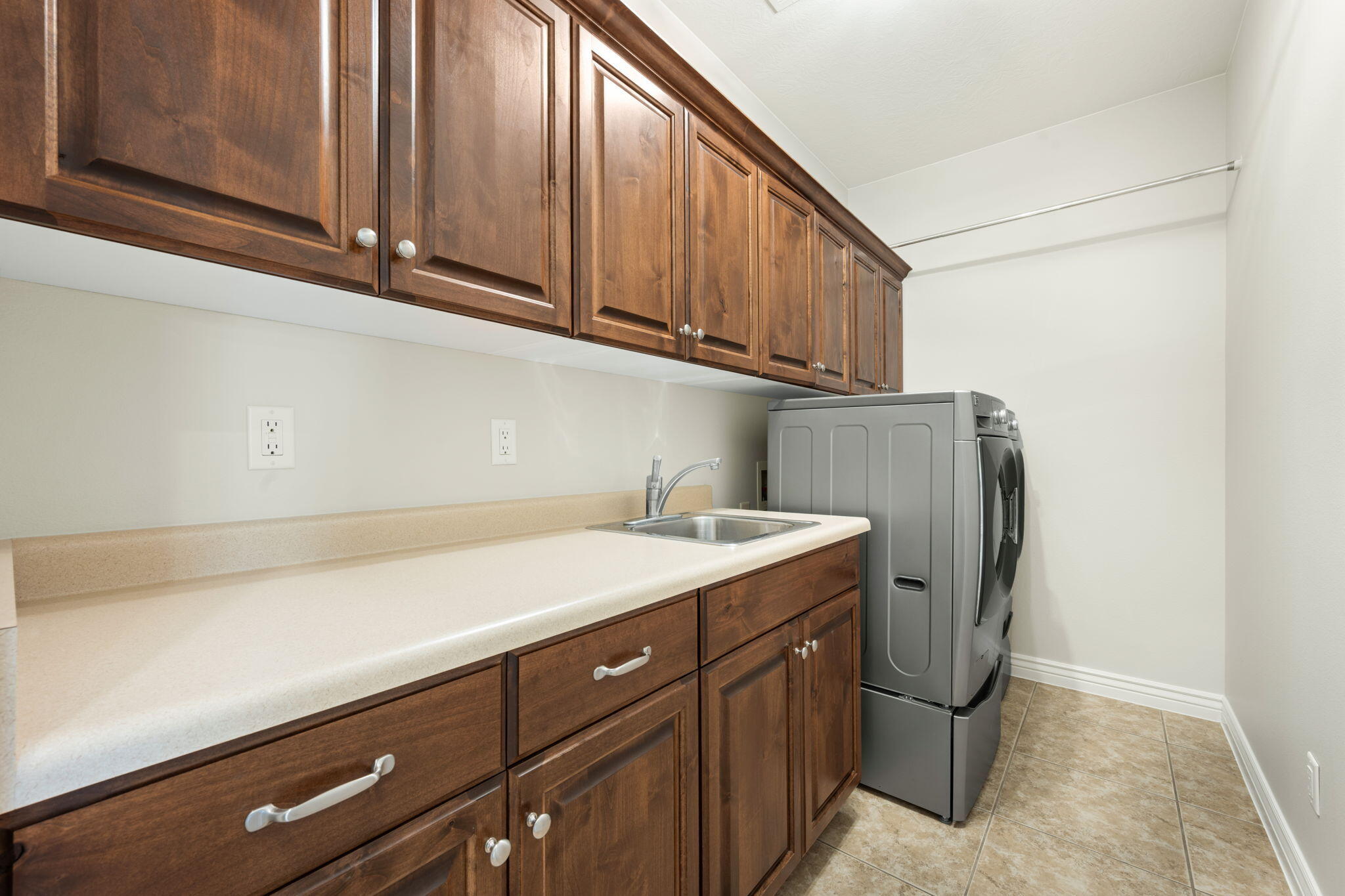 OLIVE GROVE - Residential