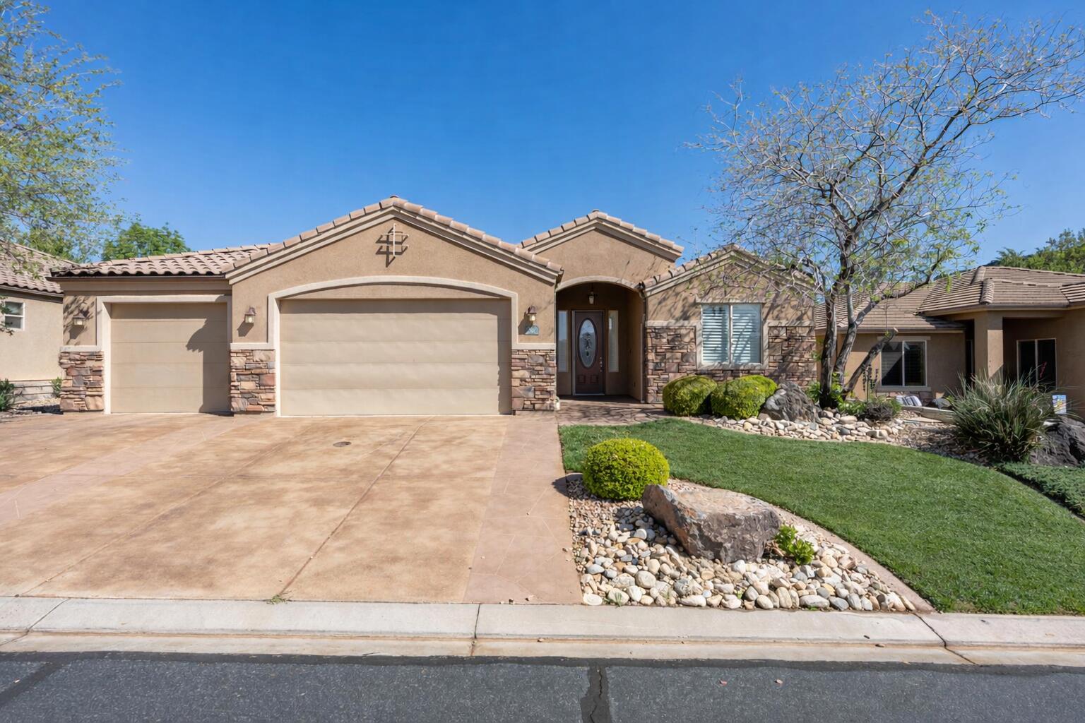 OLIVE GROVE - Residential