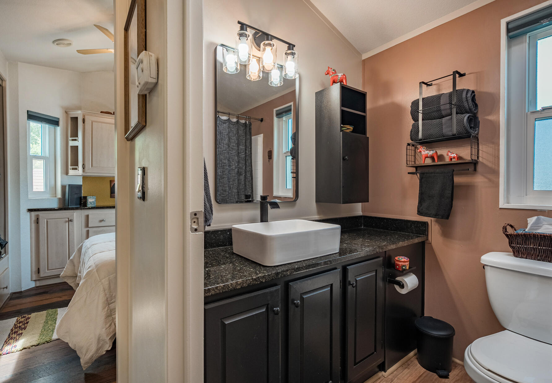 HARRISBURG LAKESIDE ESTATES - Residential