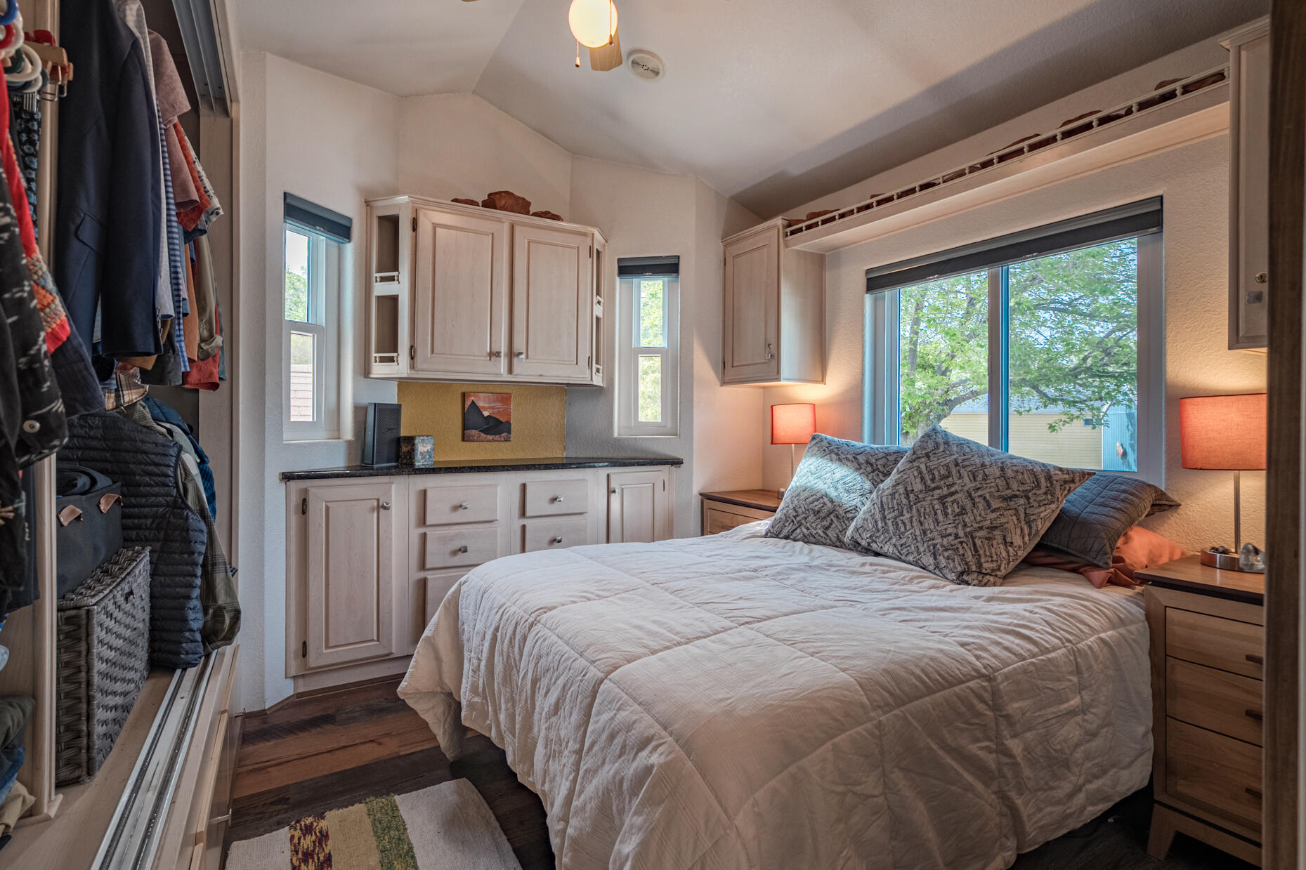 HARRISBURG LAKESIDE ESTATES - Residential