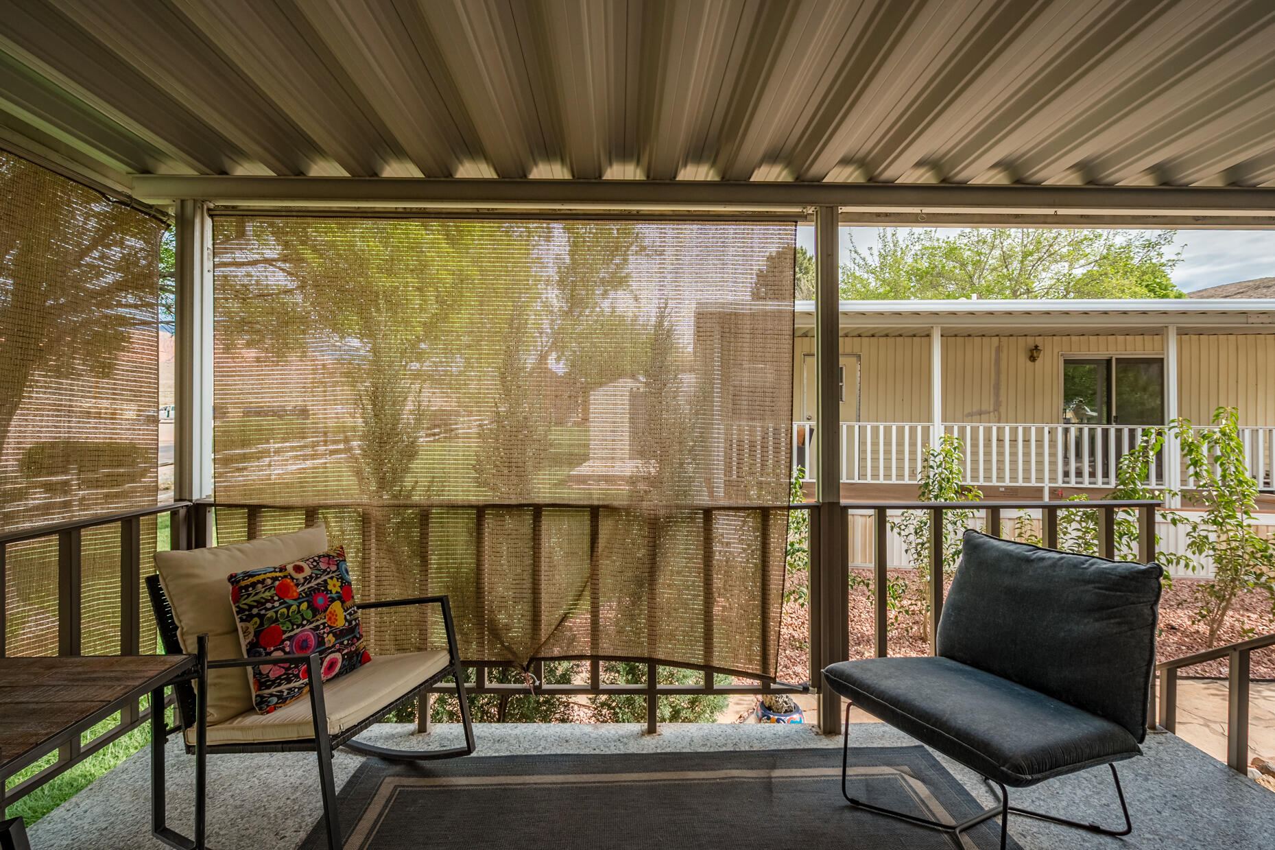 HARRISBURG LAKESIDE ESTATES - Residential