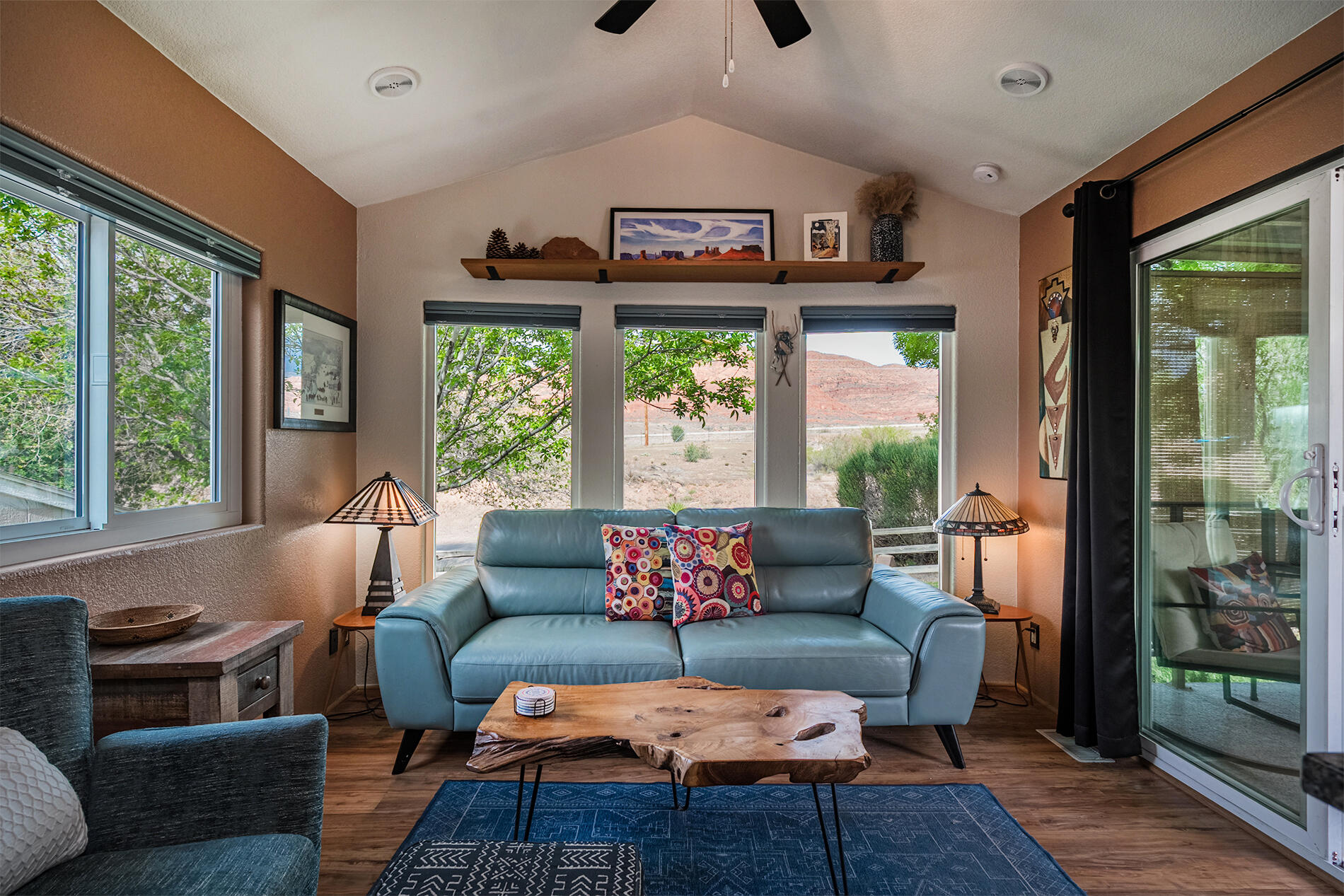 HARRISBURG LAKESIDE ESTATES - Residential