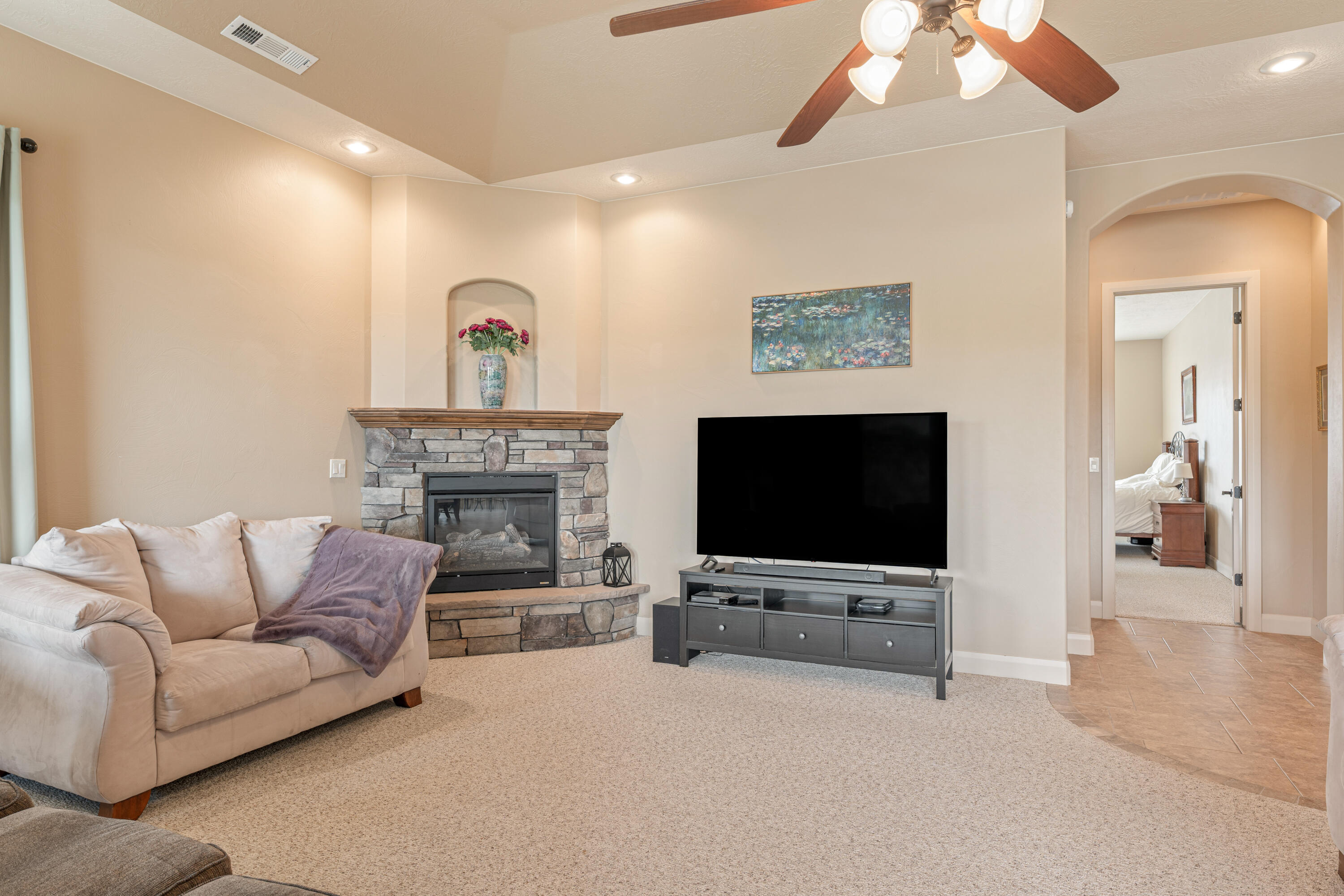 LINKS AT GREEN SPRINGS - Residential