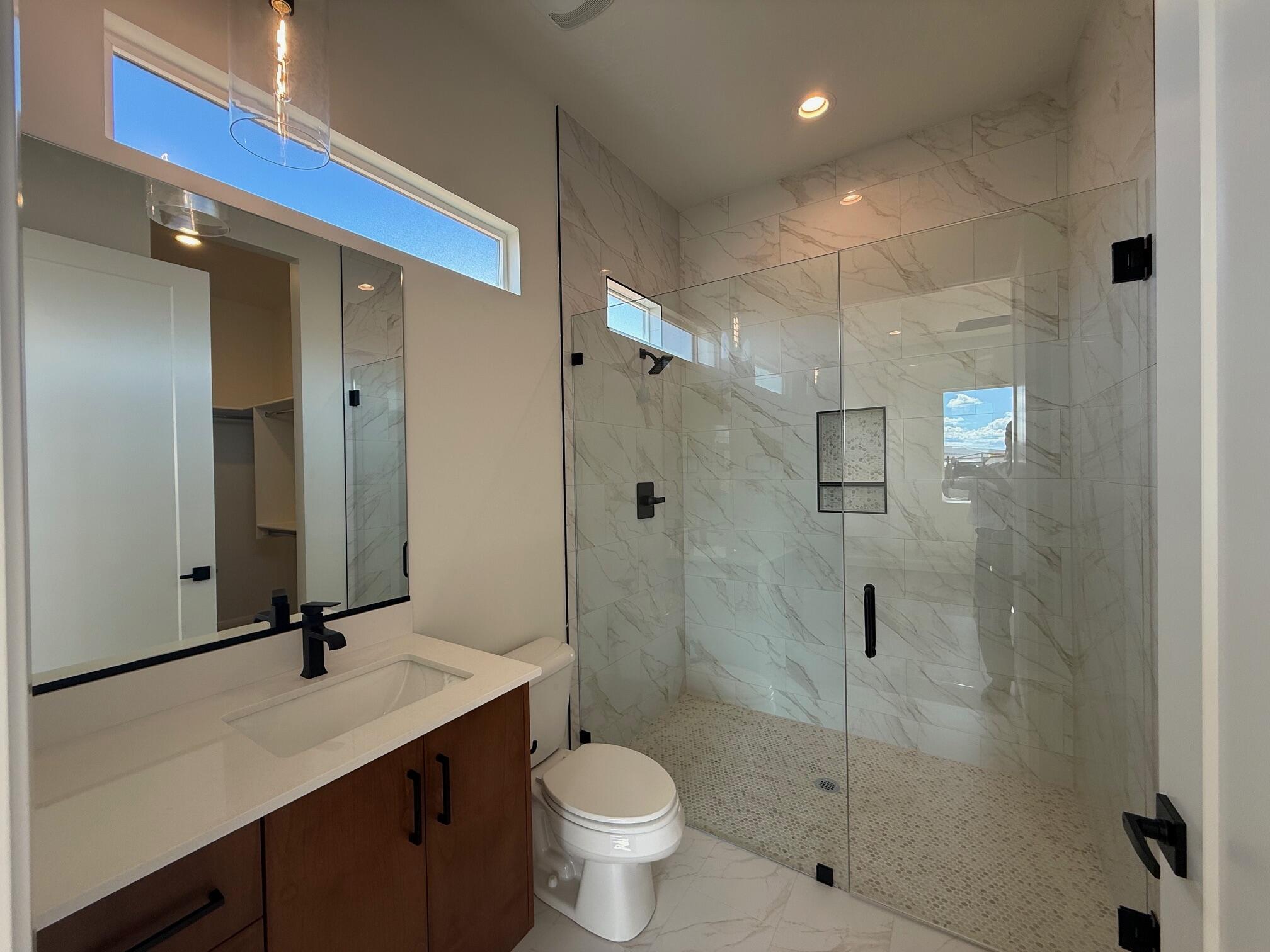 ONYX VALLEY - Residential