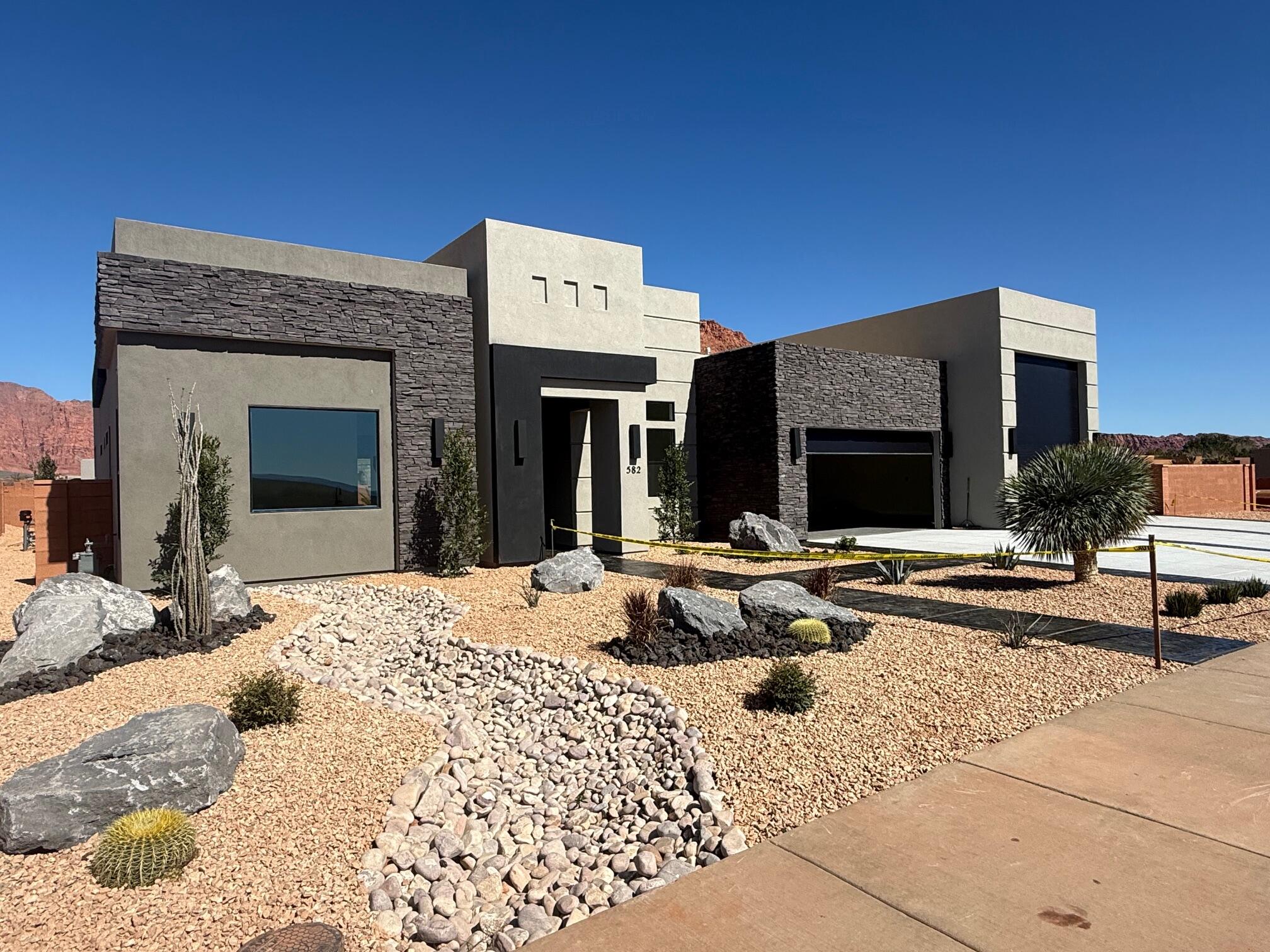 ONYX VALLEY - Residential