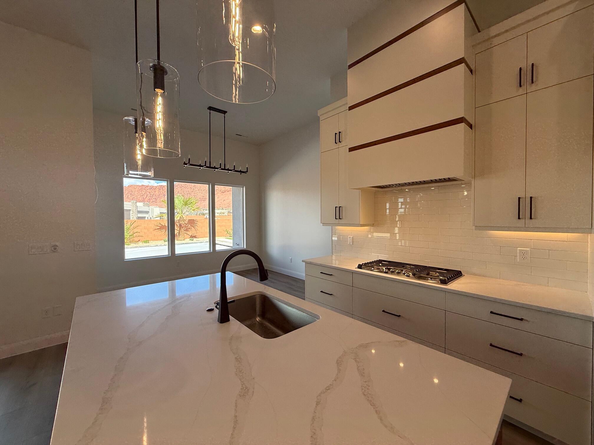 ONYX VALLEY - Residential