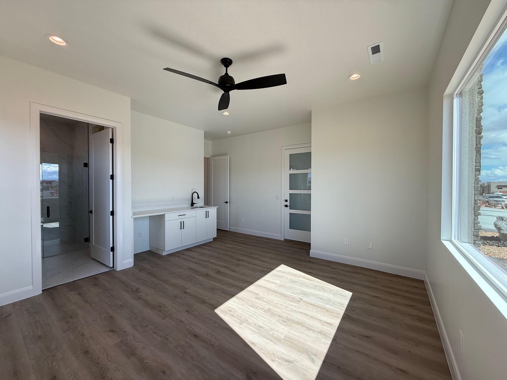 ONYX VALLEY - Residential