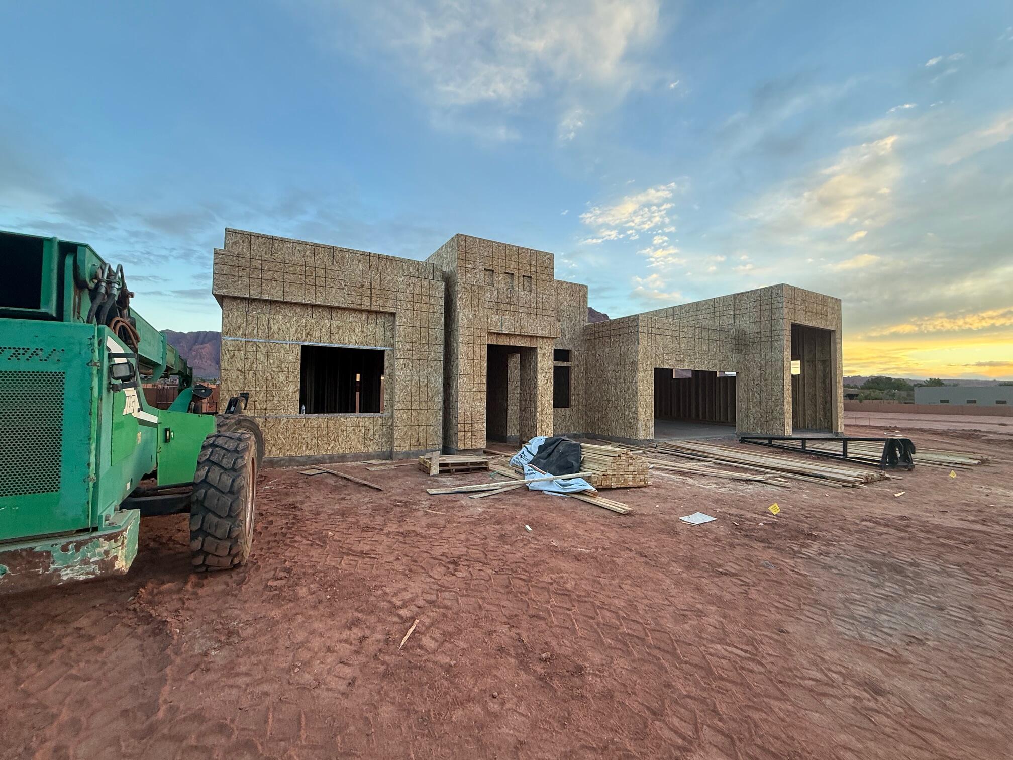 ONYX VALLEY - Residential