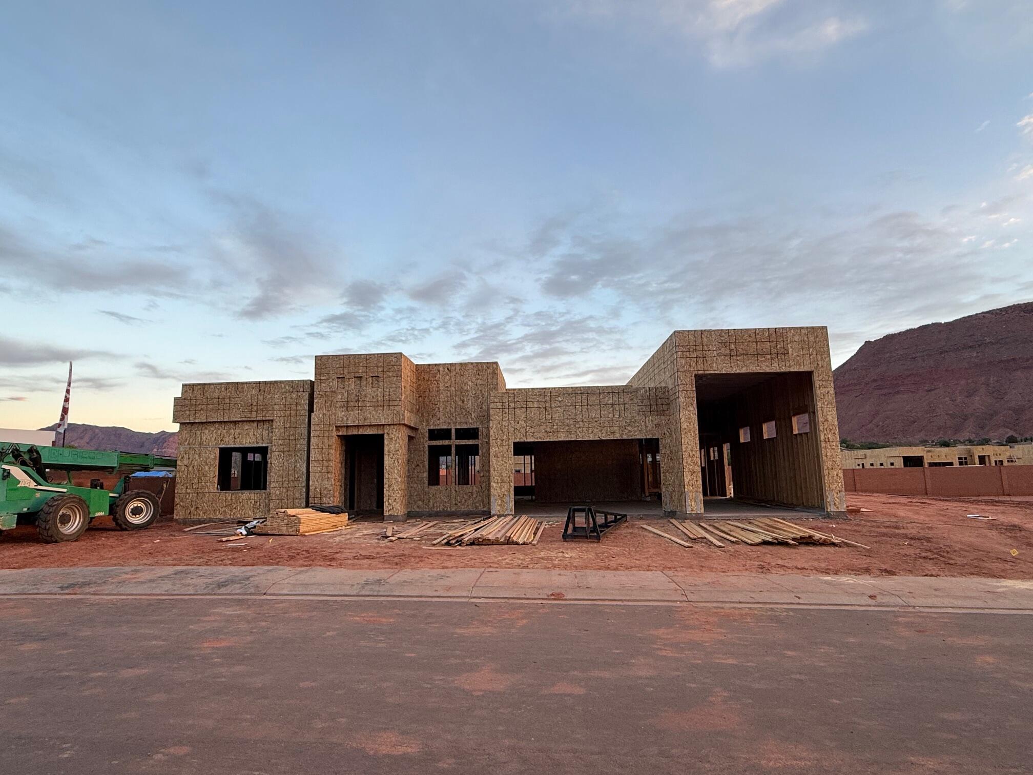 ONYX VALLEY - Residential