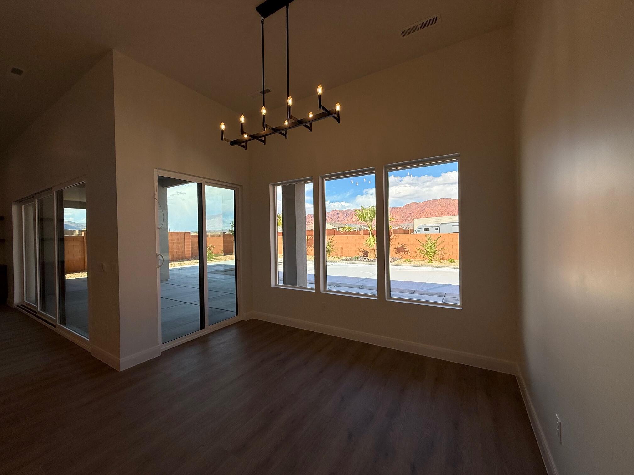 ONYX VALLEY - Residential