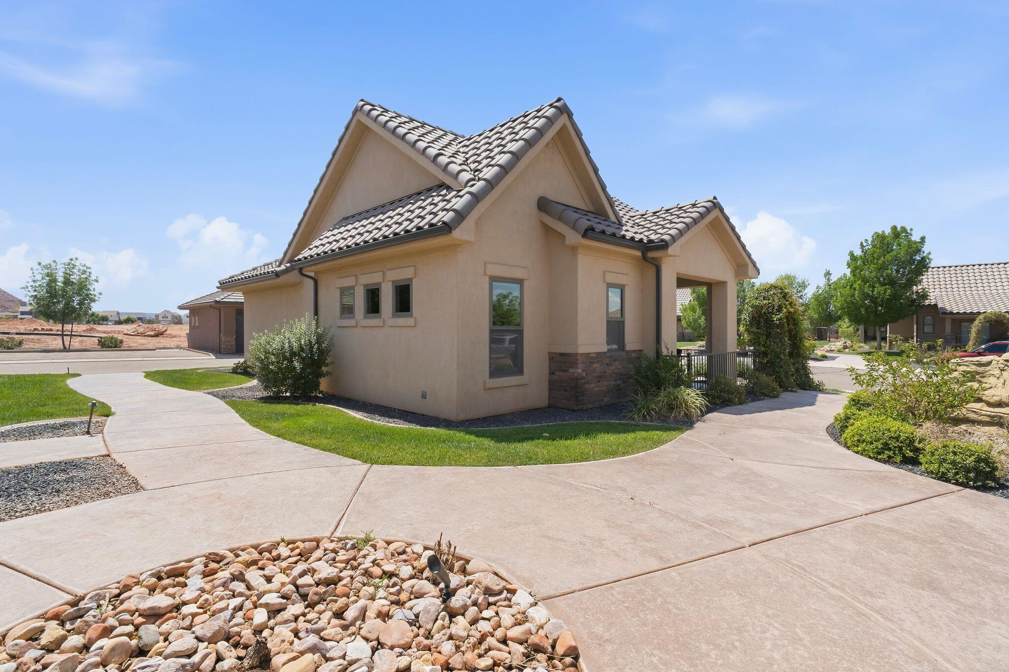 MEADOWS AT STUCKI FARMS - Residential