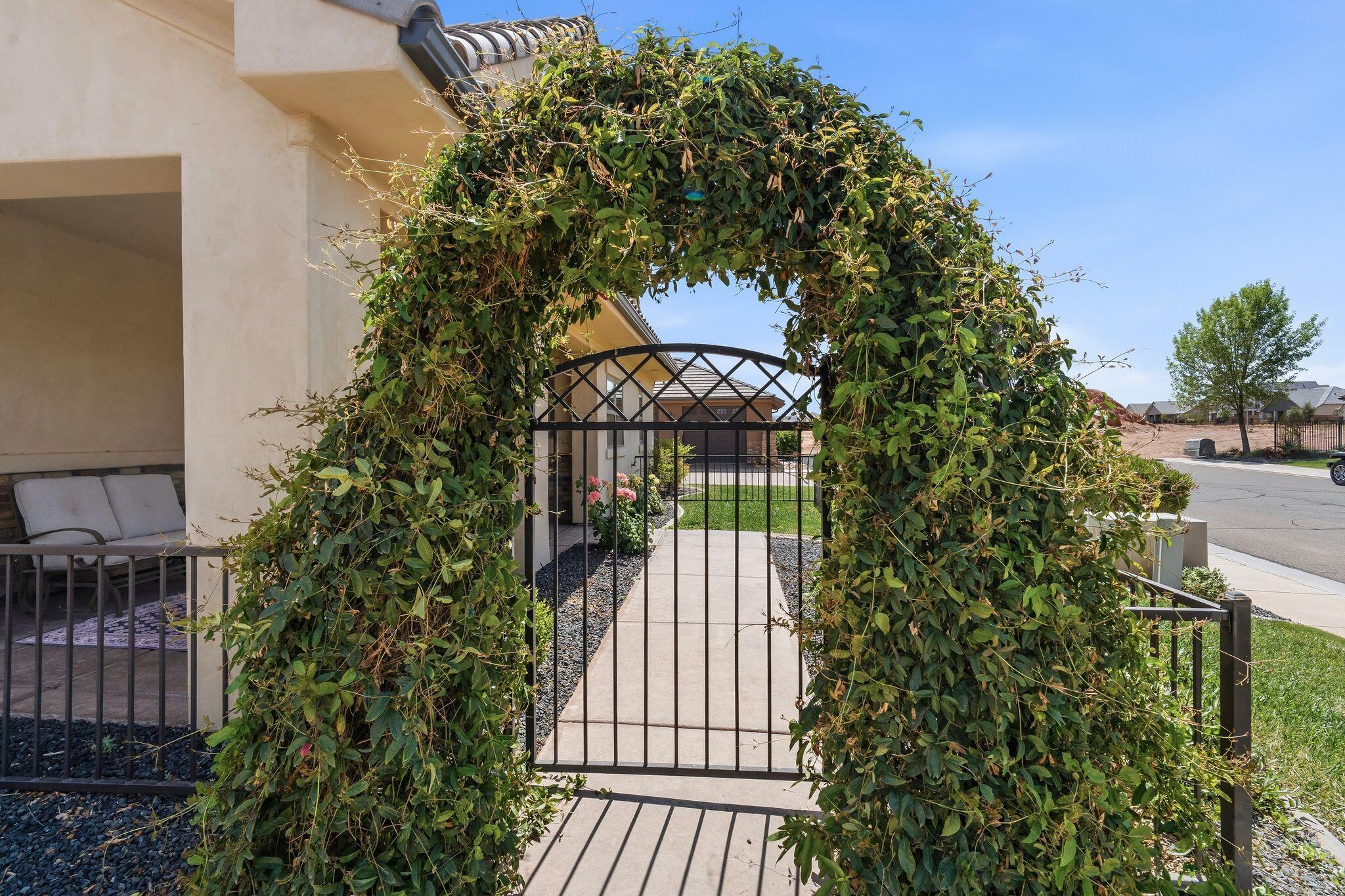 MEADOWS AT STUCKI FARMS - Residential
