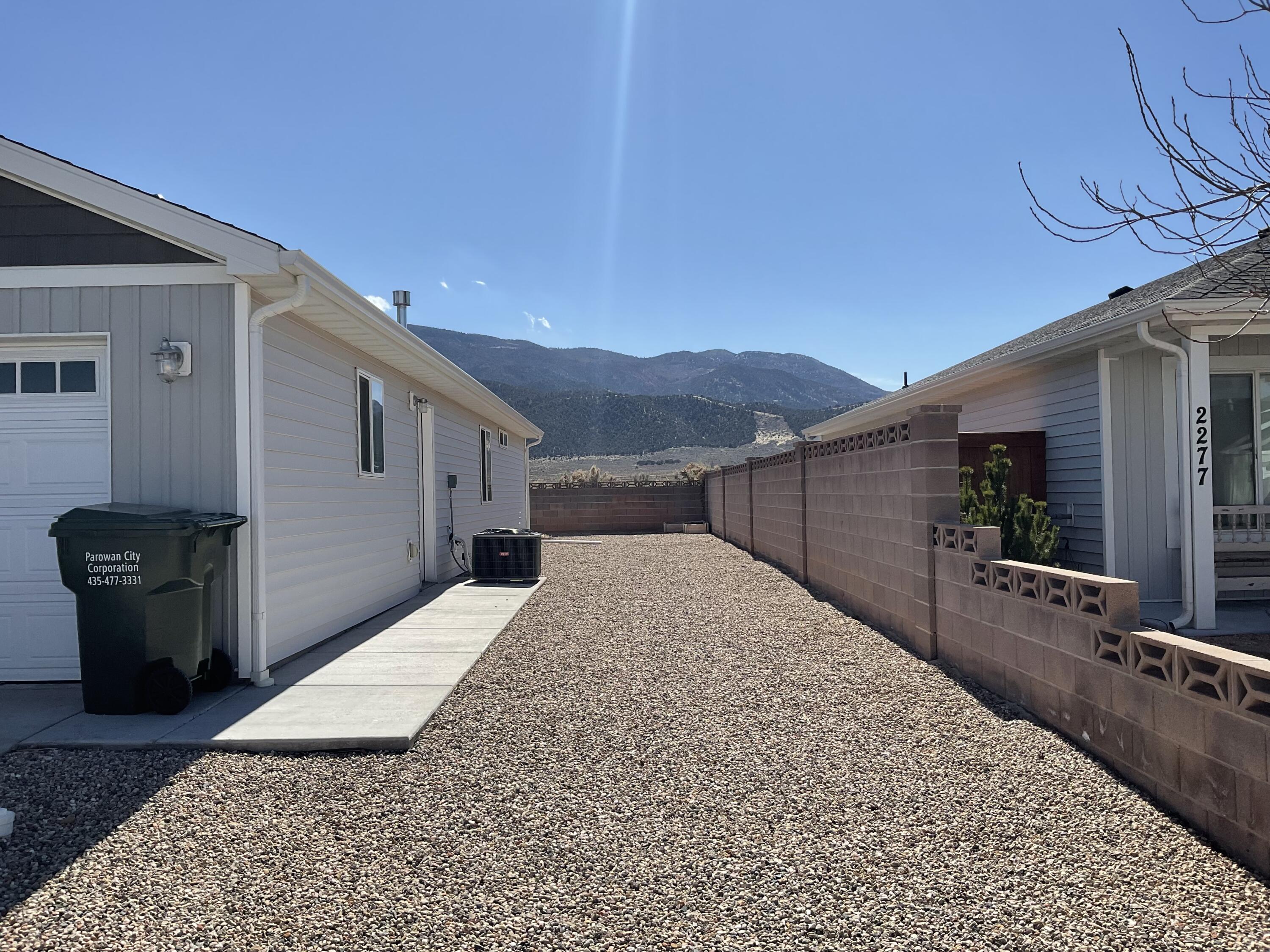 EAGLE ROCK - Residential