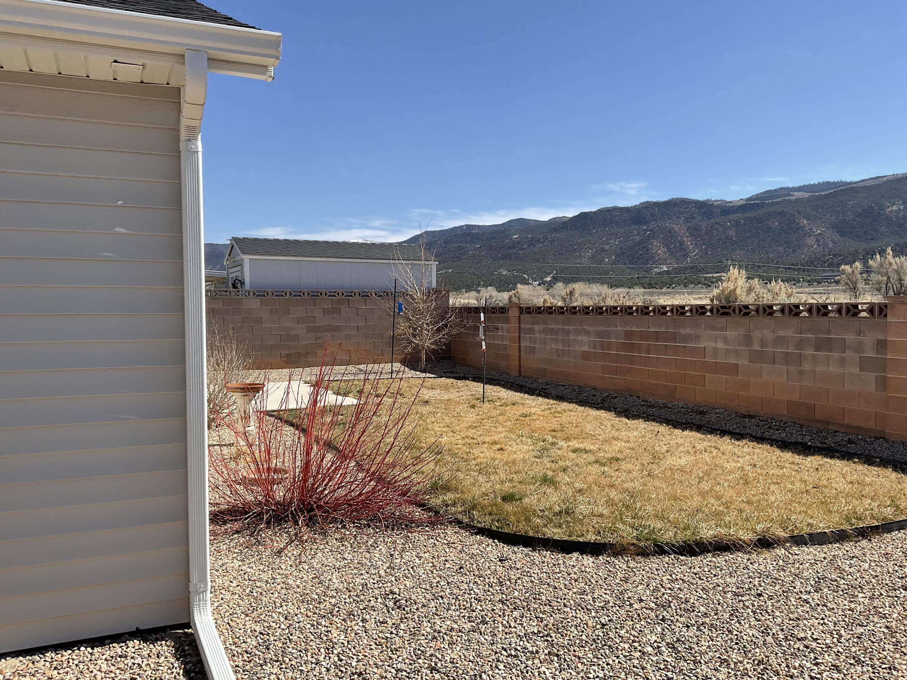 EAGLE ROCK - Residential