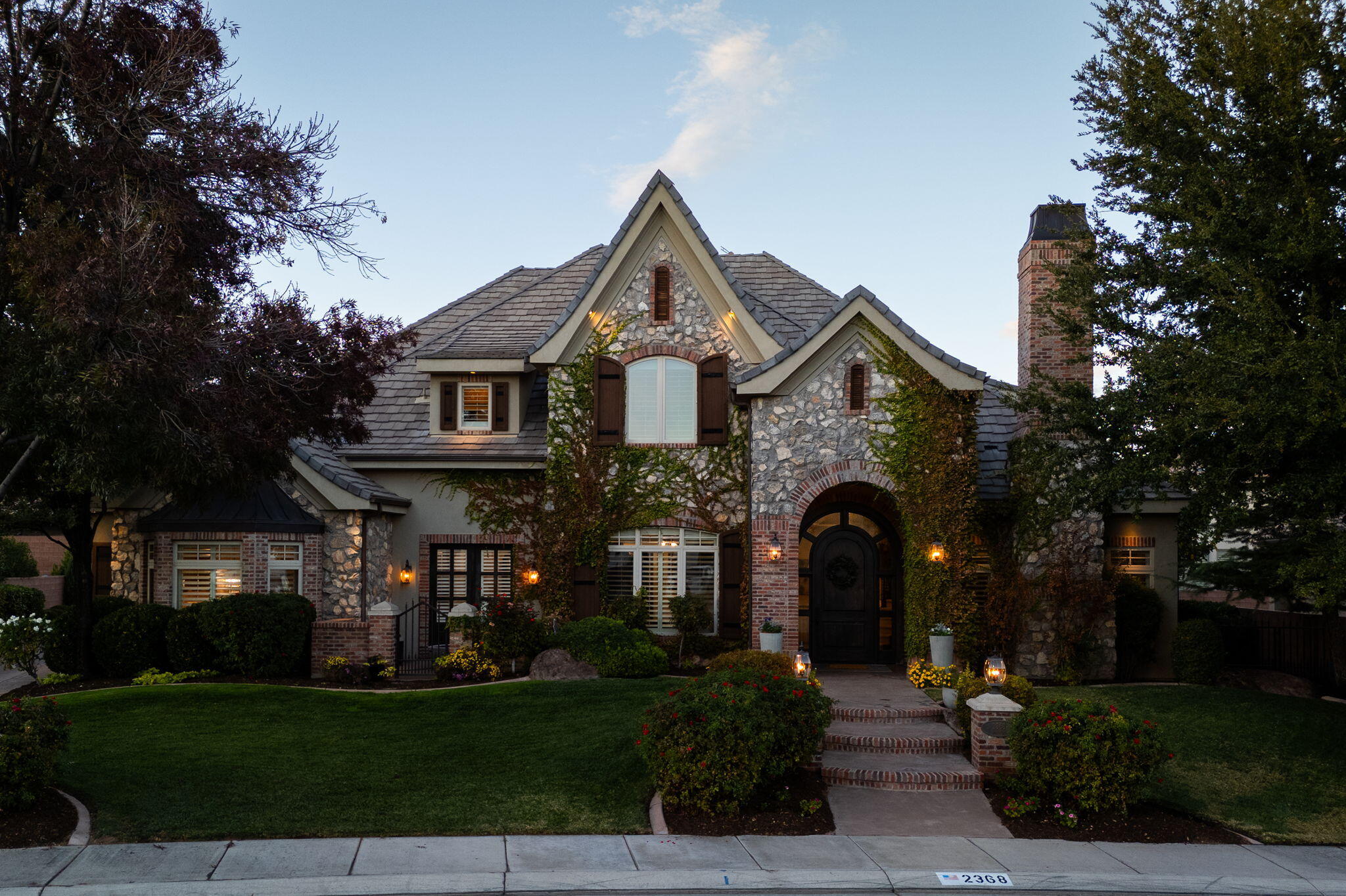 ARROWHEAD ESTATES - Residential