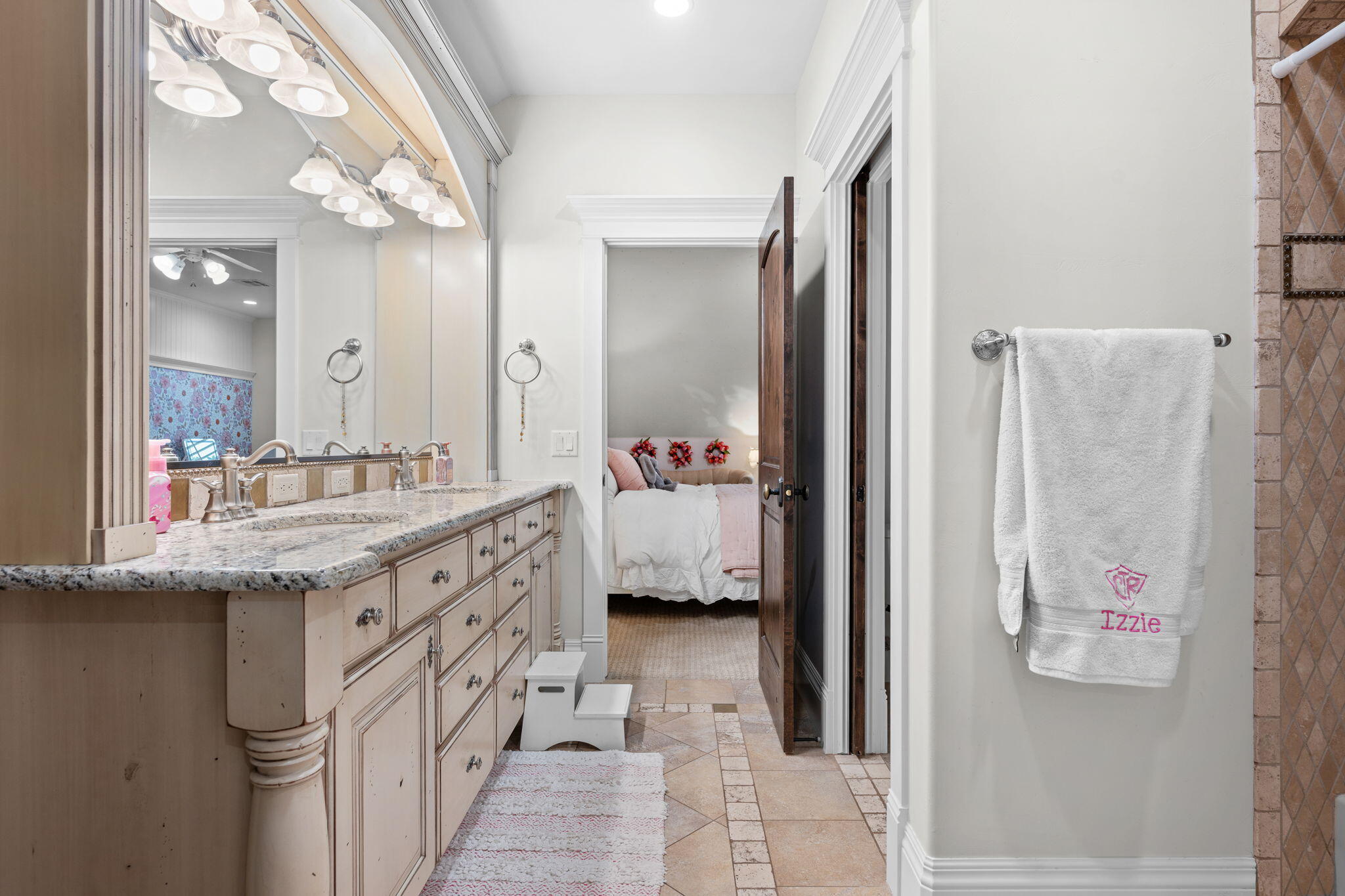 ARROWHEAD ESTATES - Residential