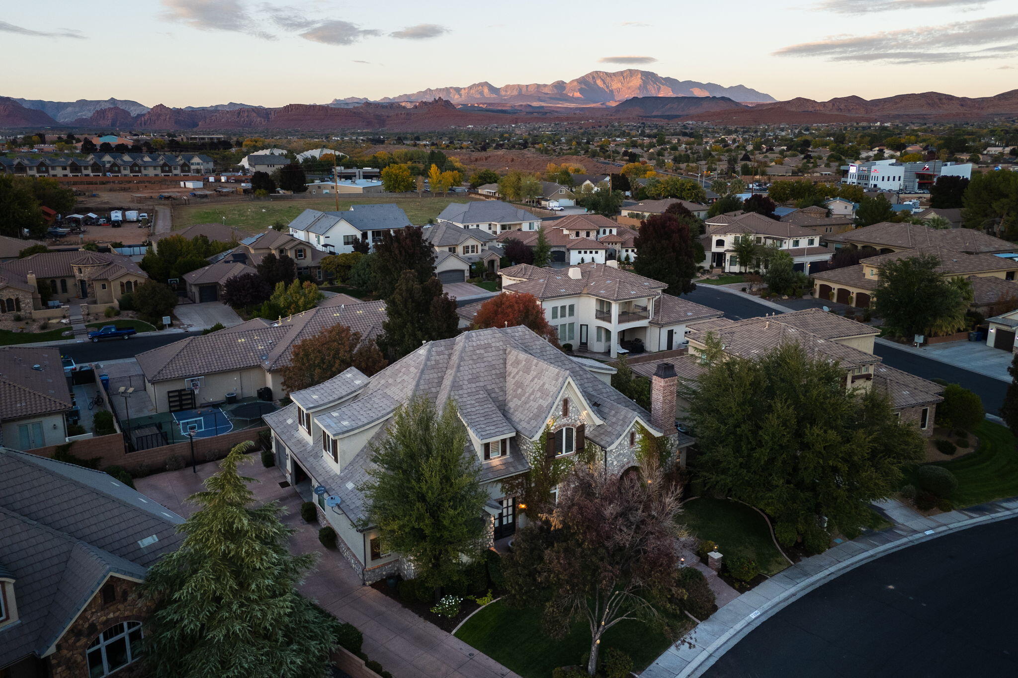 ARROWHEAD ESTATES - Residential