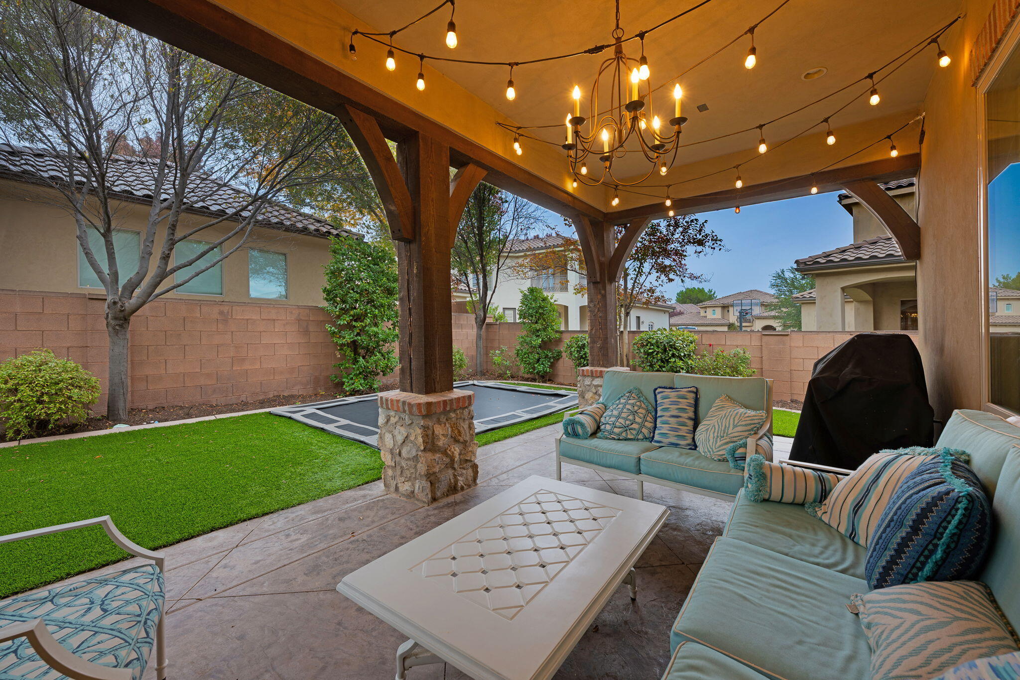 ARROWHEAD ESTATES - Residential