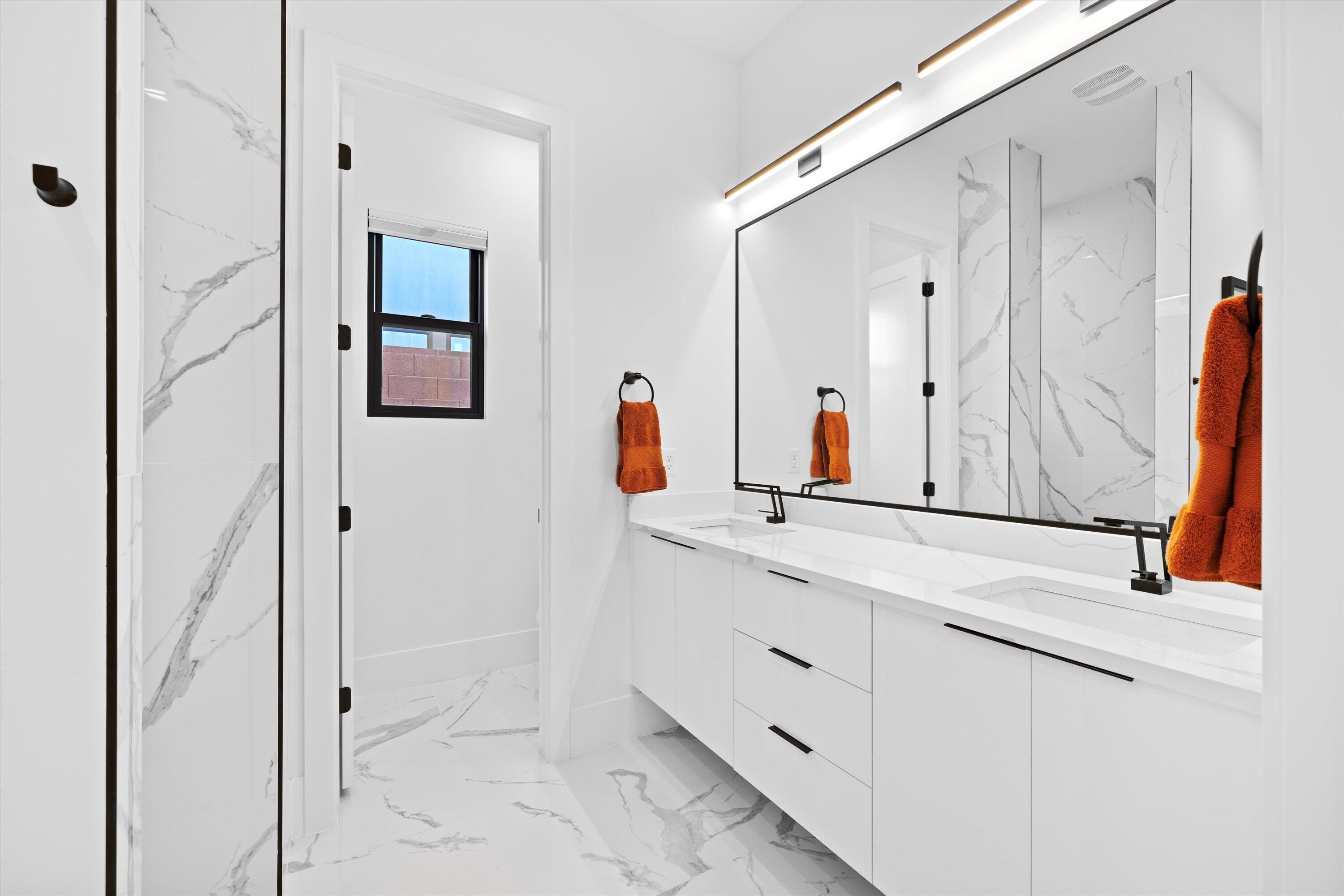 RED MOUNTAIN TERRACE - Residential