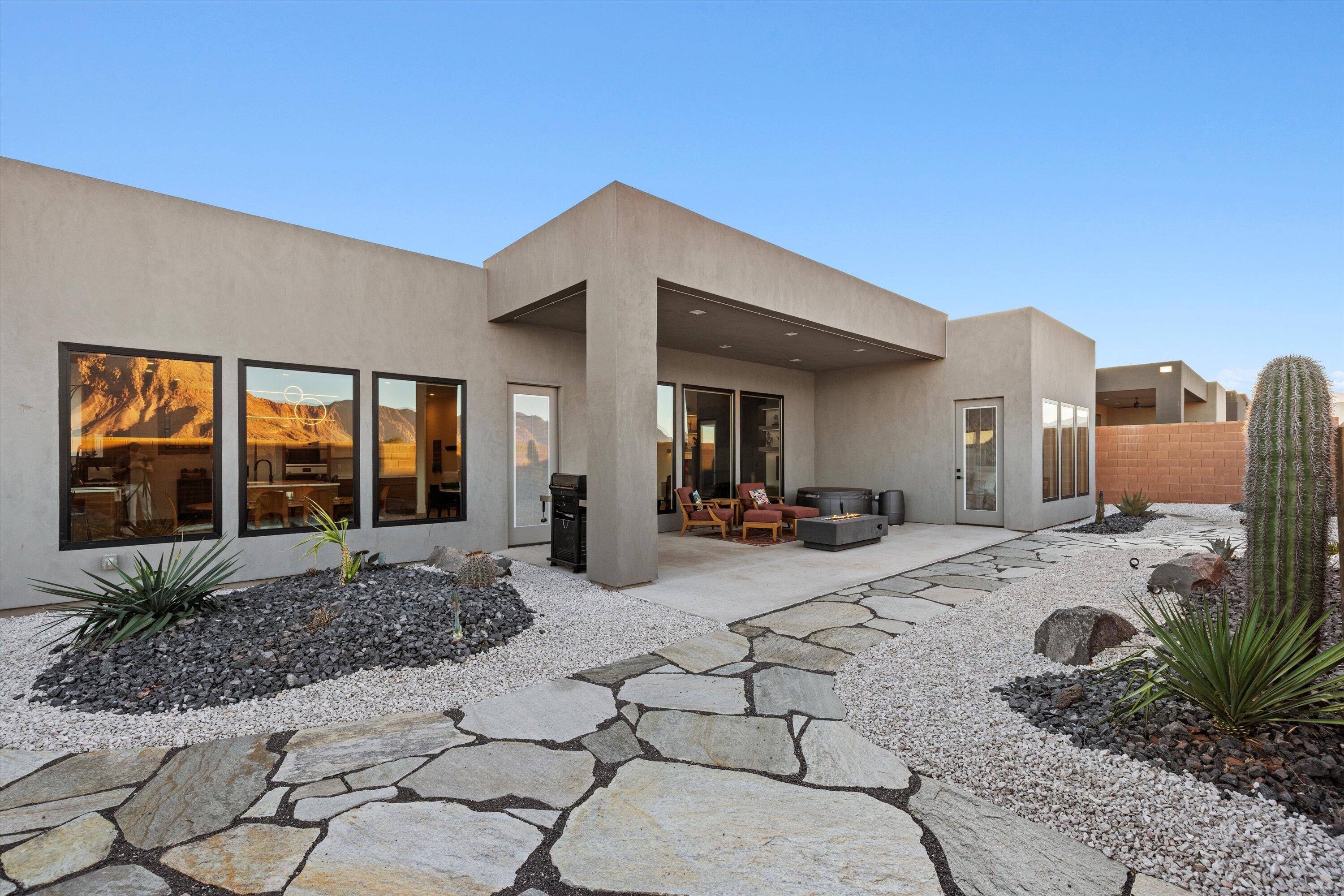 RED MOUNTAIN TERRACE - Residential