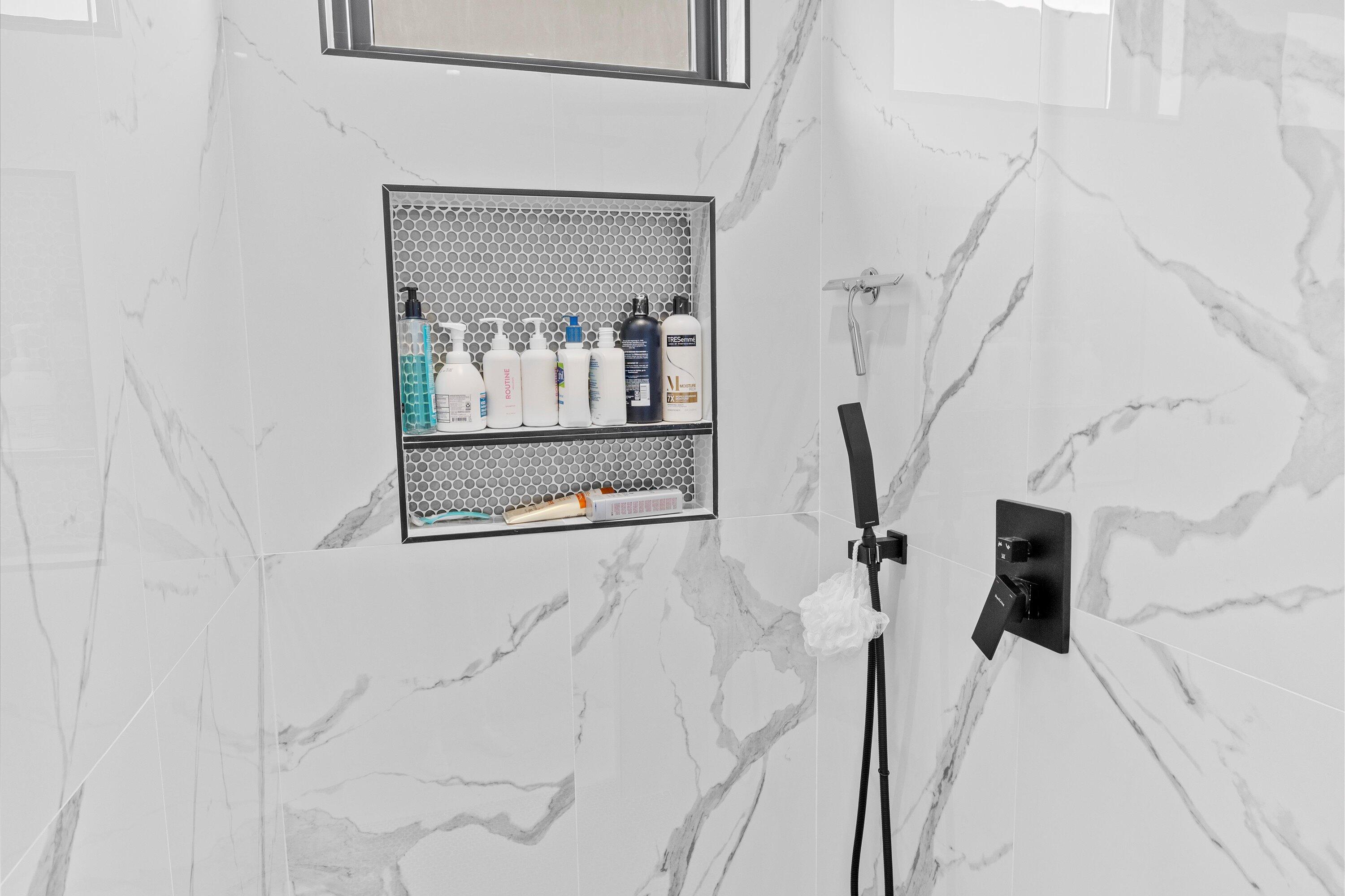 RED MOUNTAIN TERRACE - Residential