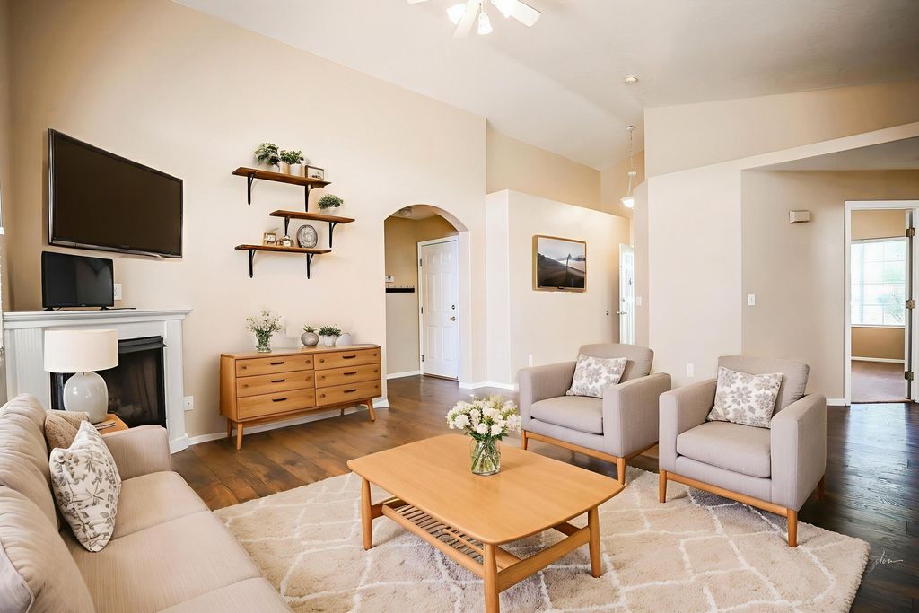 Photo of 740 S Red Mountain Blvd 21 #21, Ivins, UT 84738 (MLS # 25-266147)