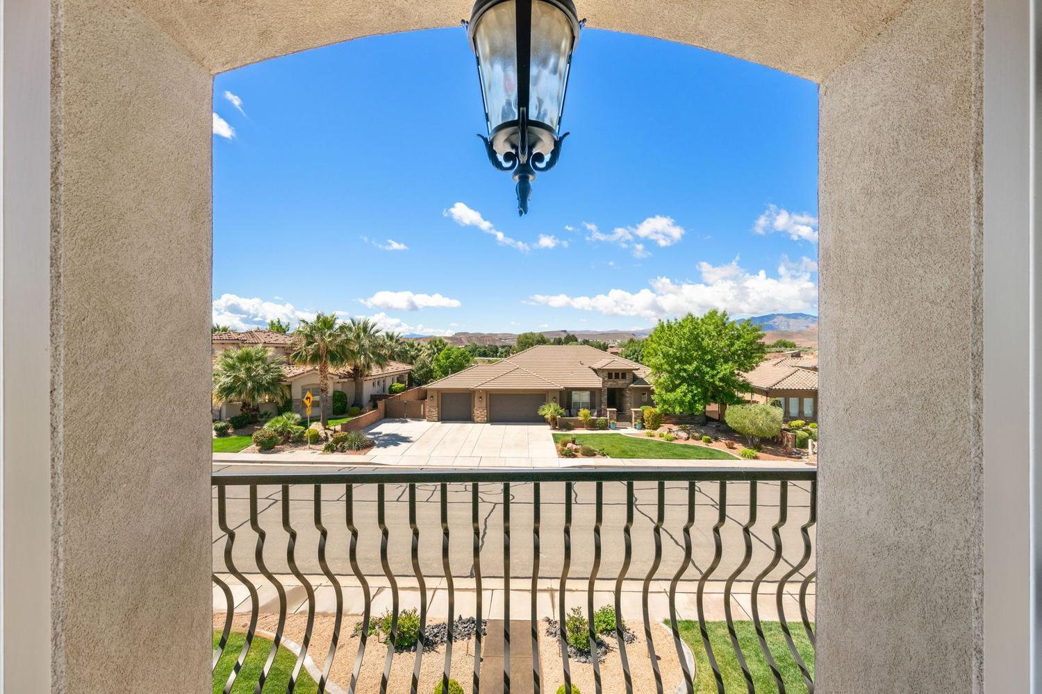 TWIN CREEKS AT STONEBRIDGE - Residential